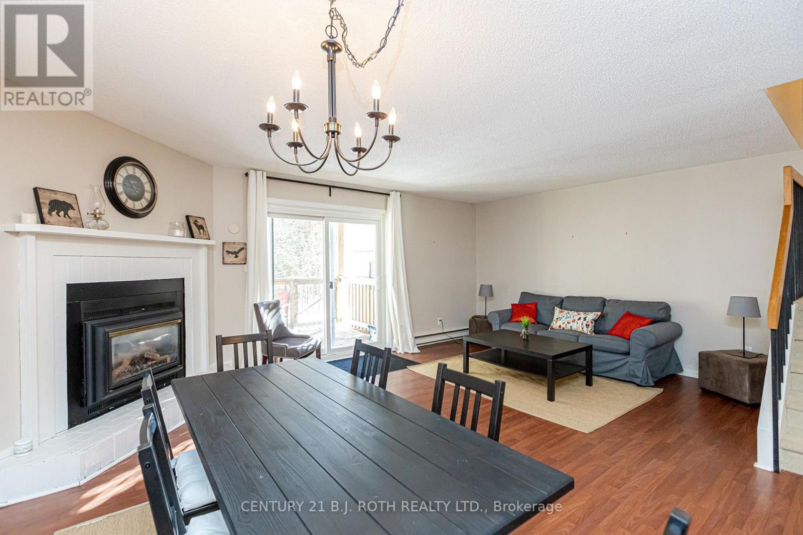 90 - 127 Alfred Street W, Blue Mountains, ON - Indoor With Fireplace