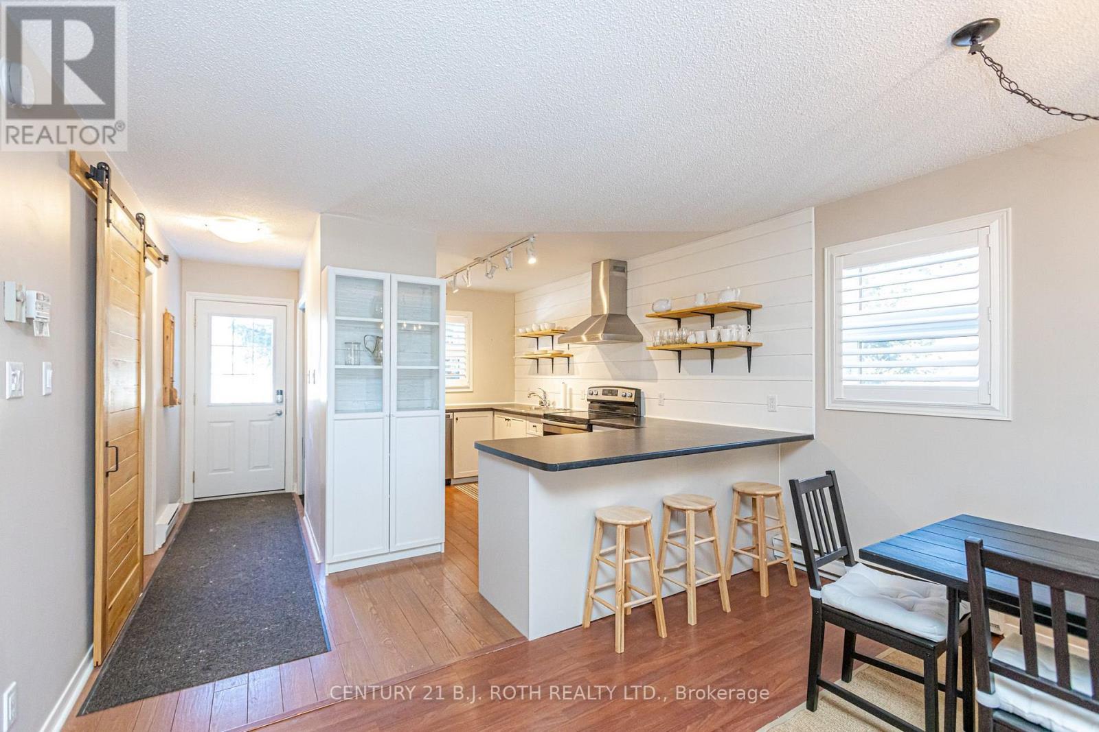 90 - 127 Alfred Street W, Blue Mountains, ON - Indoor