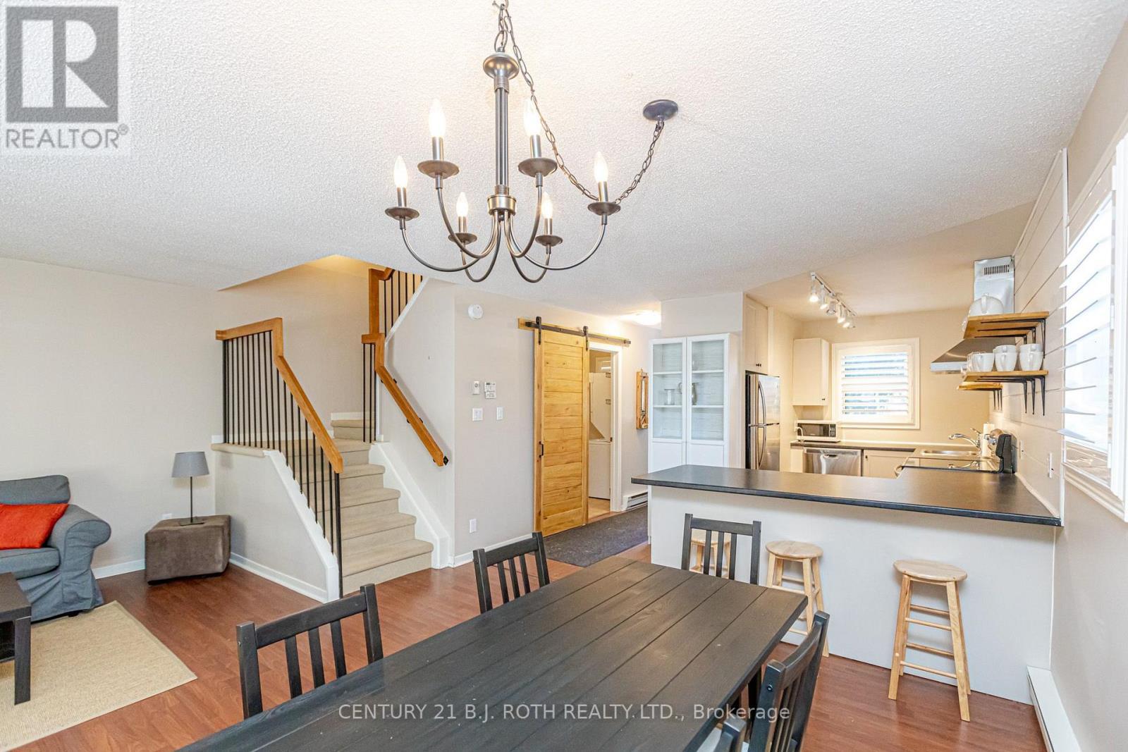 90 - 127 Alfred Street W, Blue Mountains, ON - Indoor Photo Showing Dining Room