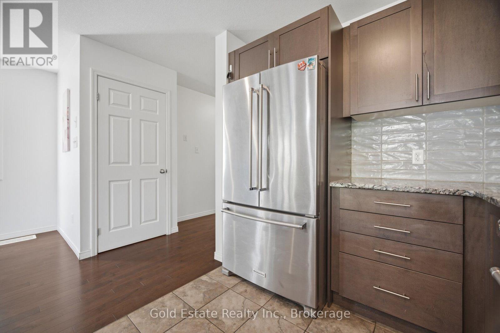 85 - 135 Hardcastle Drive, Cambridge, ON - Indoor Photo Showing Other Room