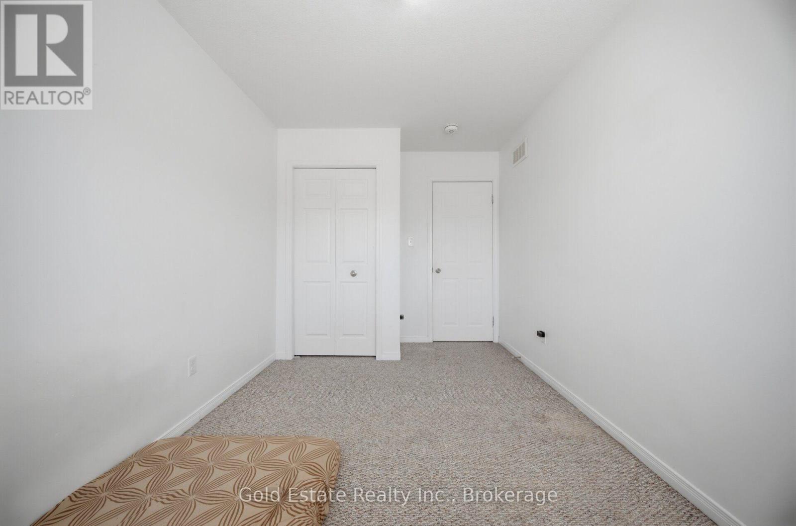 85 - 135 Hardcastle Drive, Cambridge, ON - Indoor Photo Showing Other Room