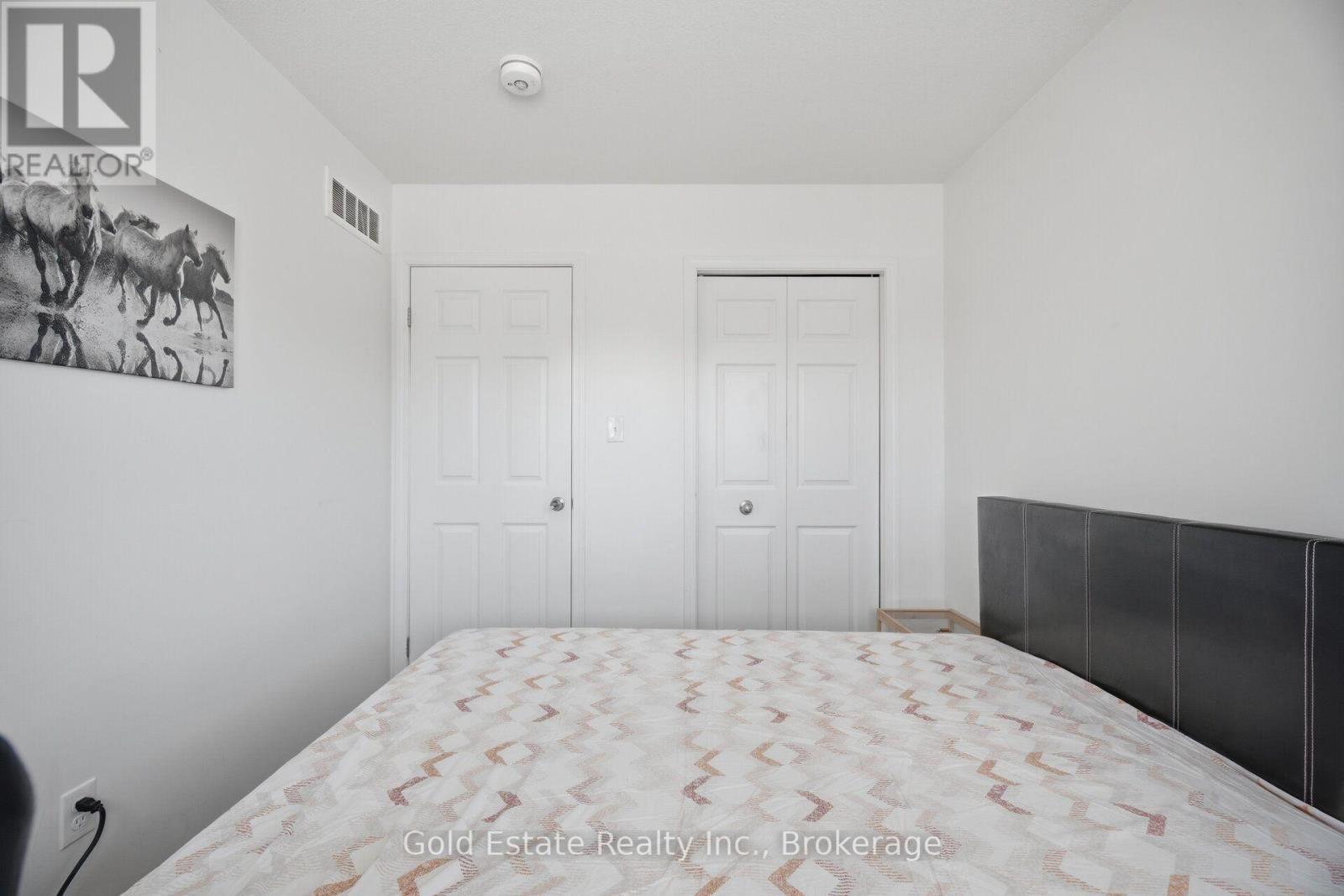 85 - 135 Hardcastle Drive, Cambridge, ON - Indoor Photo Showing Bedroom