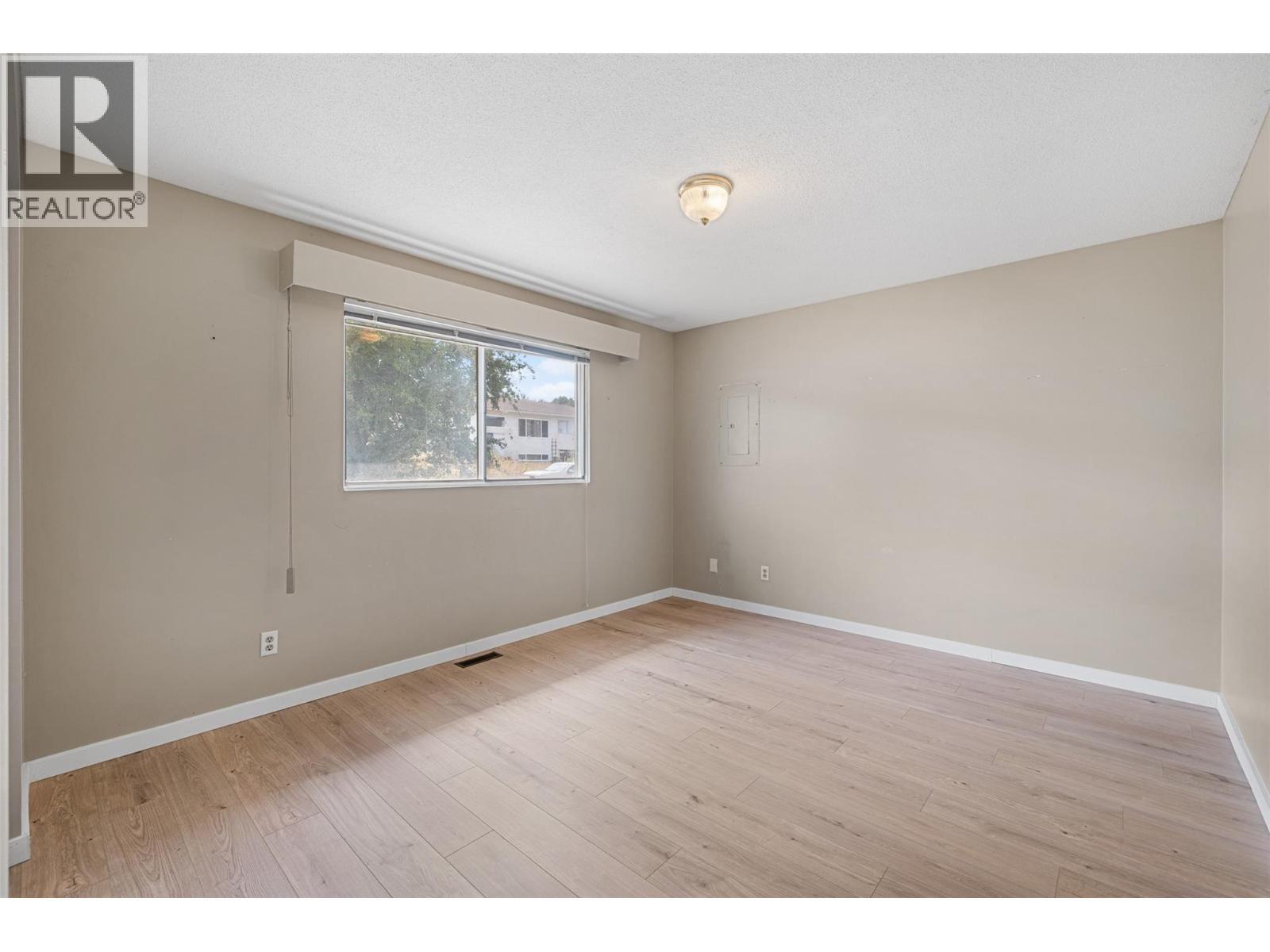 3805 22 Avenue, Vernon, BC - Indoor Photo Showing Other Room