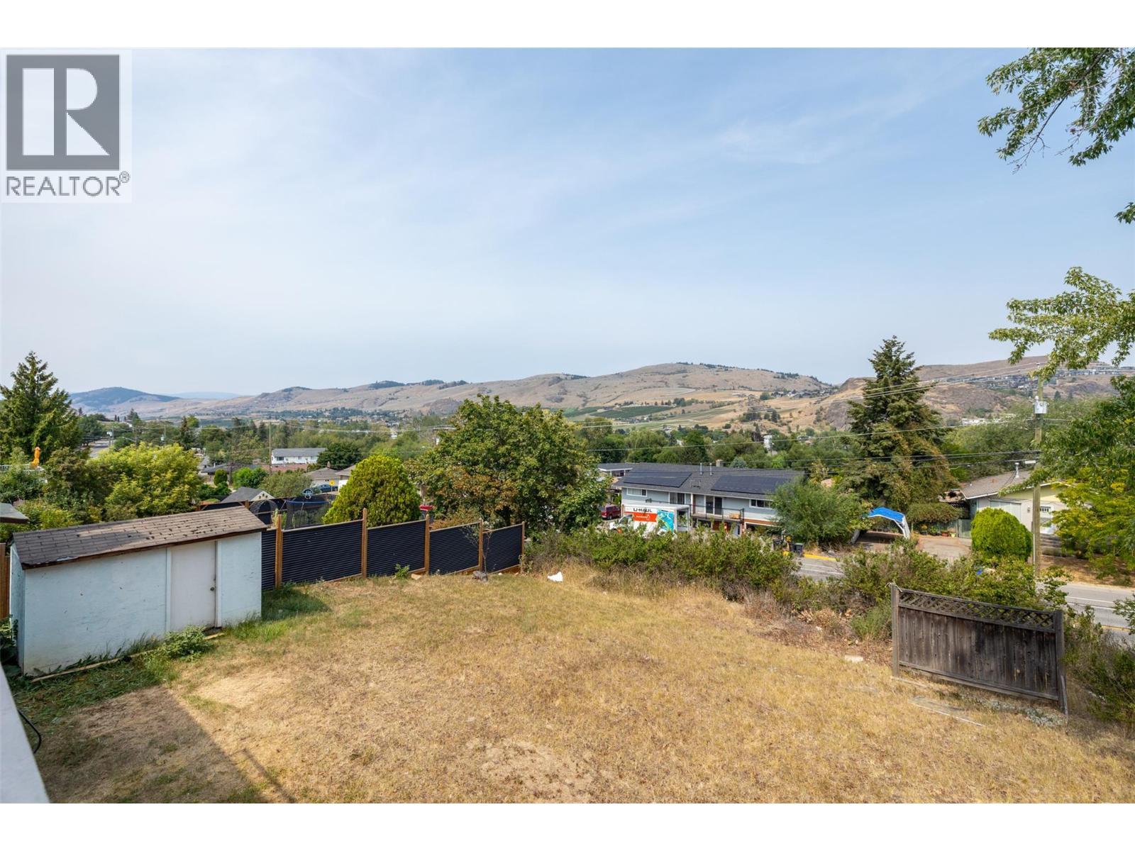 spacious backyard - 3805 22 Avenue, Vernon, BC - Outdoor