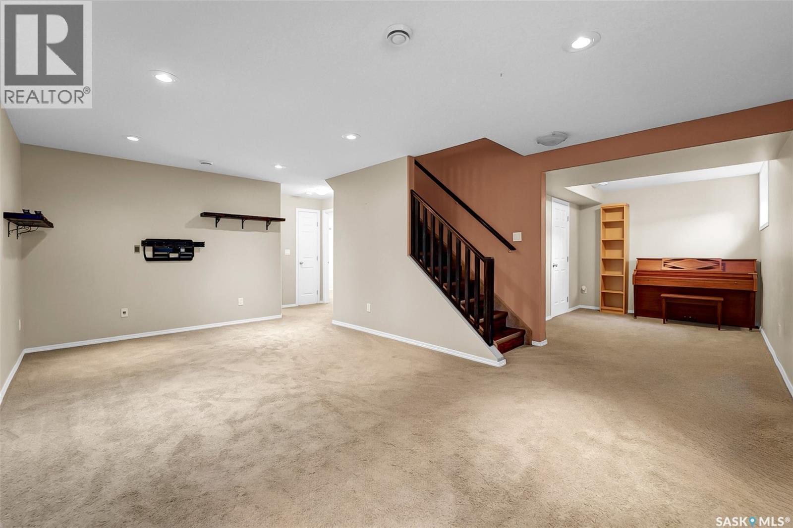2218 St Andrews Avenue, Saskatoon, SK - Indoor