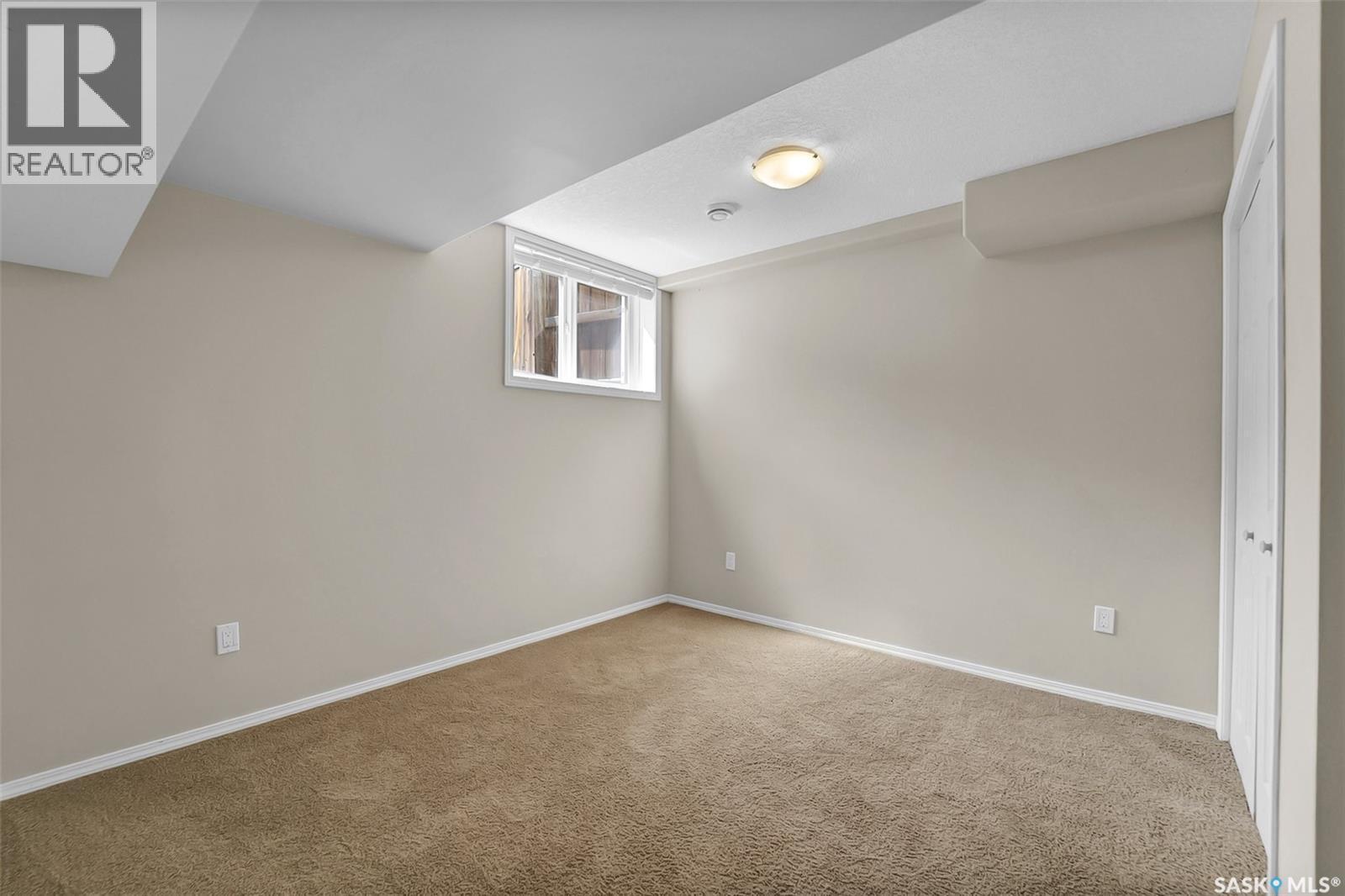 2218 St Andrews Avenue, Saskatoon, SK - Indoor Photo Showing Other Room