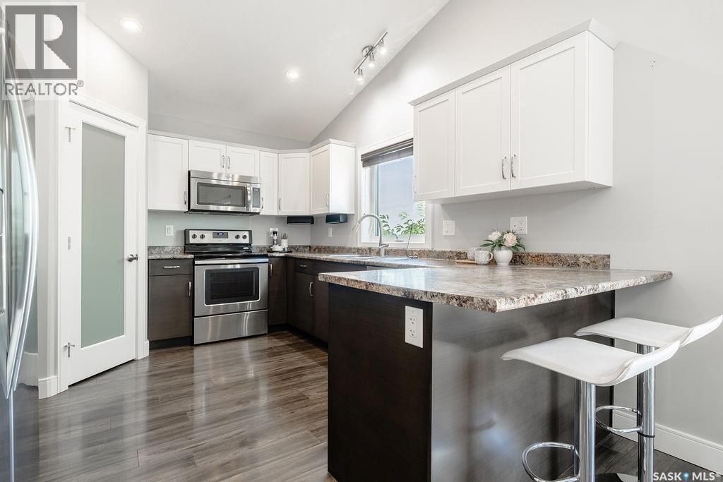 113 Beaudry Crescent, Martensville, SK - Indoor Photo Showing Kitchen With Stainless Steel Kitchen