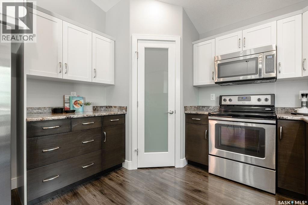 113 Beaudry Crescent, Martensville, SK - Indoor Photo Showing Kitchen With Stainless Steel Kitchen