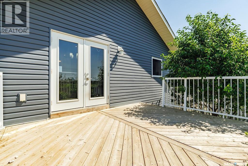 113 Beaudry Crescent, Martensville, SK - Outdoor With Deck Patio Veranda