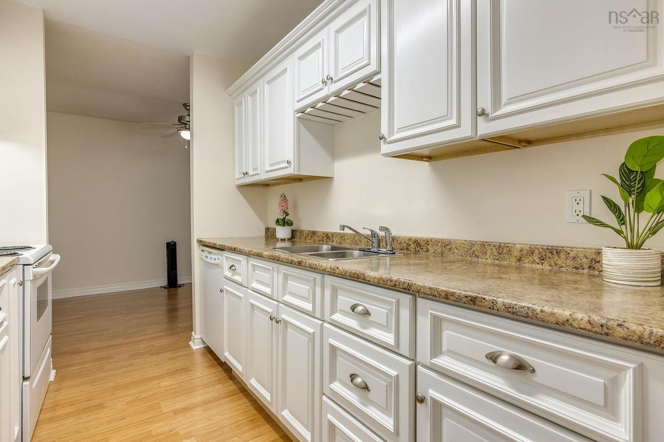 #417 15 Langbrae Drive, Clayton Park, NS - Indoor Photo Showing Kitchen With Double Sink