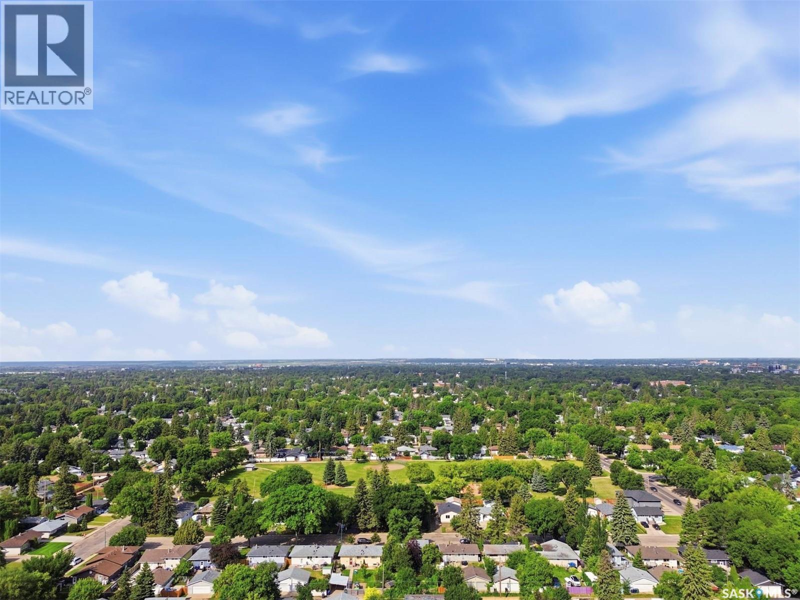 2002 Park Avenue, Saskatoon, SK - Outdoor With View
