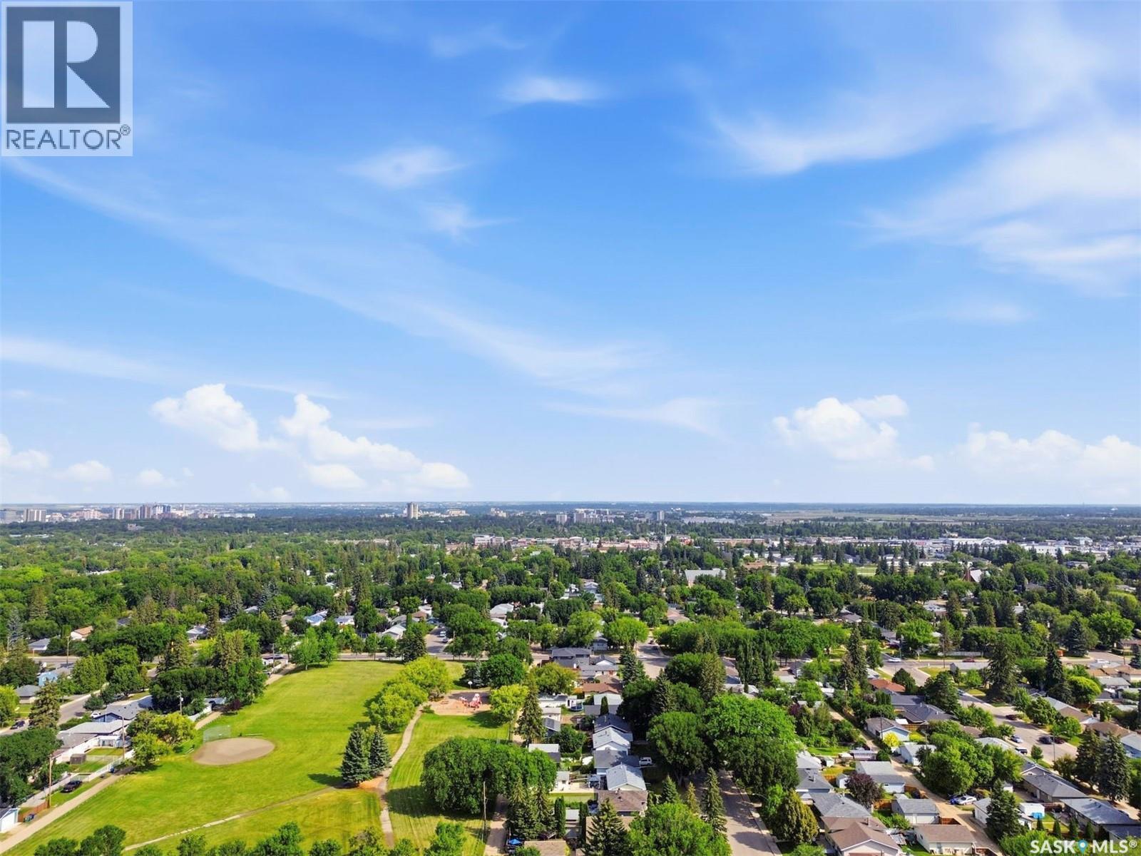 2002 Park Avenue, Saskatoon, SK - Outdoor With View