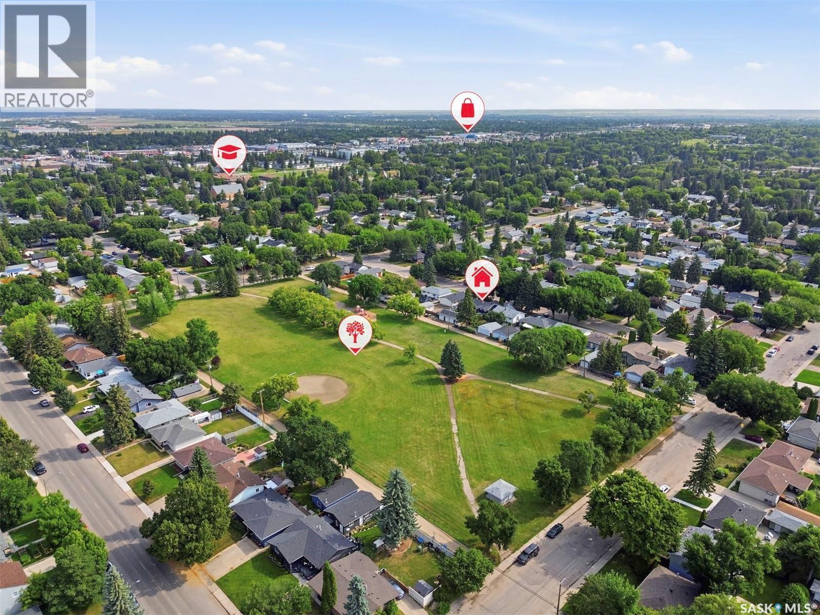 2002 Park Avenue, Saskatoon, SK - Outdoor With View