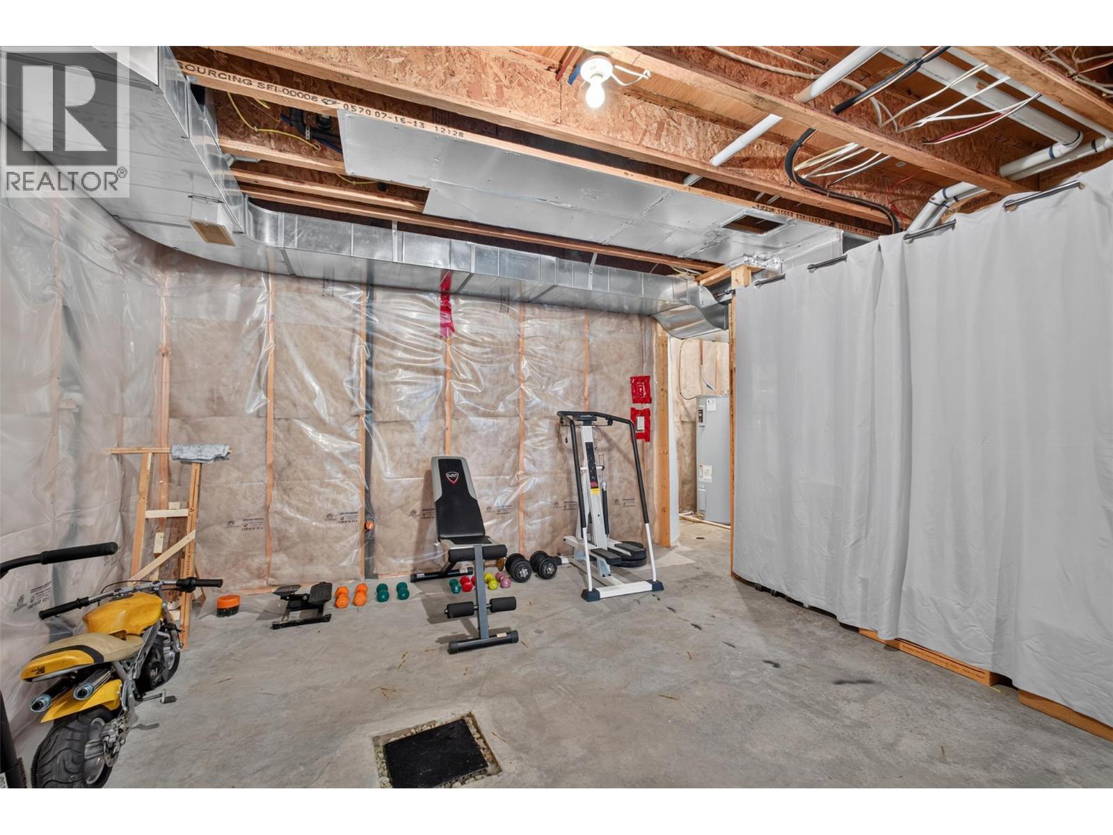 335 Gerstmar Road Unit# 3, Kelowna, BC - Indoor Photo Showing Basement