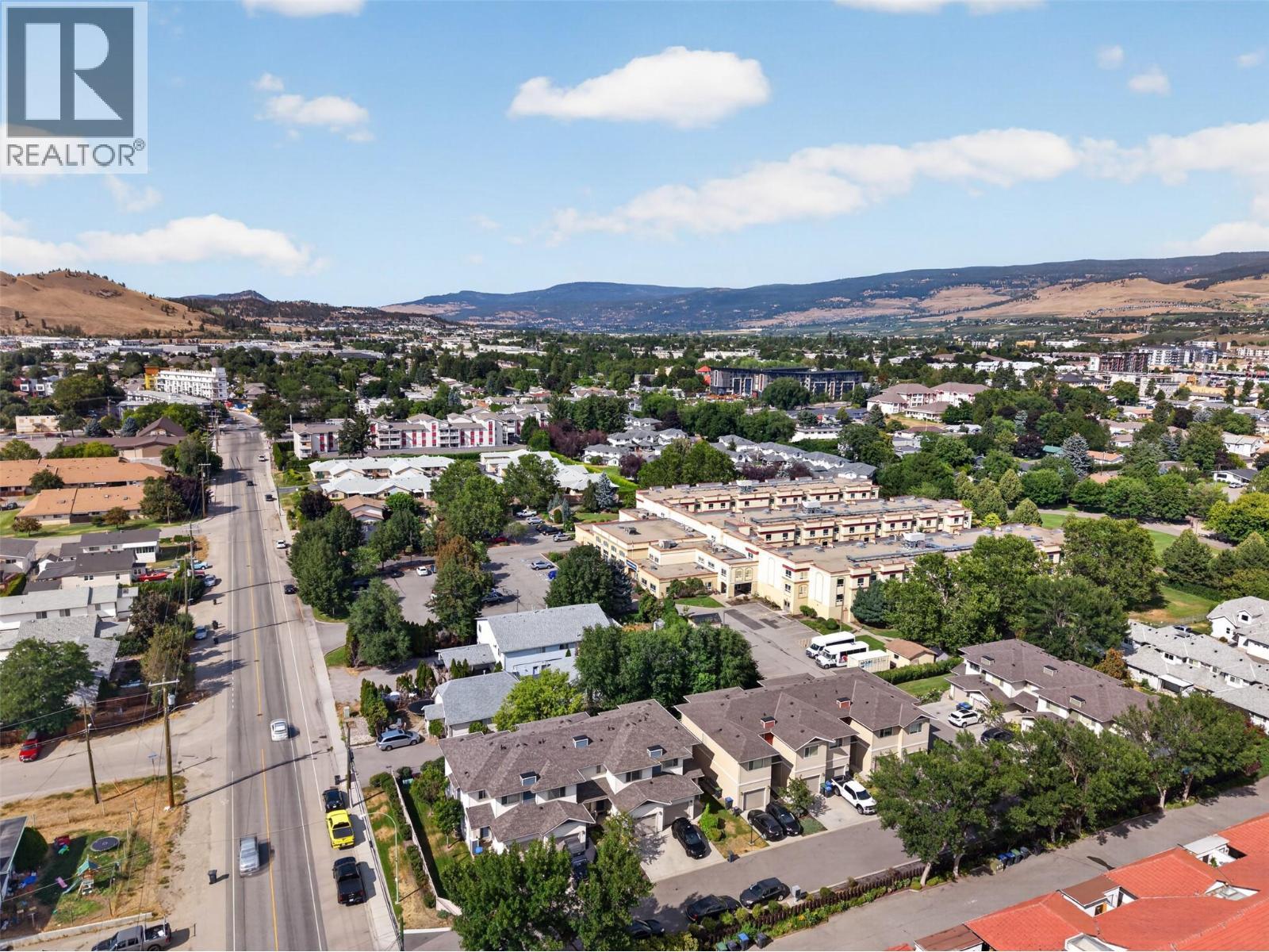 335 Gerstmar Road Unit# 3, Kelowna, BC - Outdoor With View