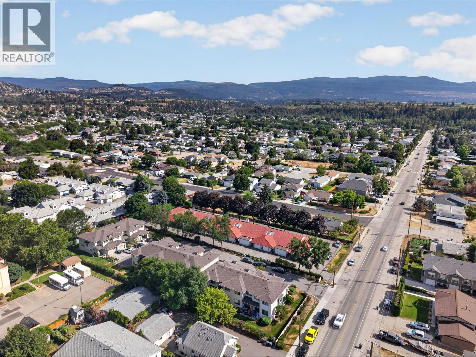 335 Gerstmar Road Unit# 3, Kelowna, BC - Outdoor With View