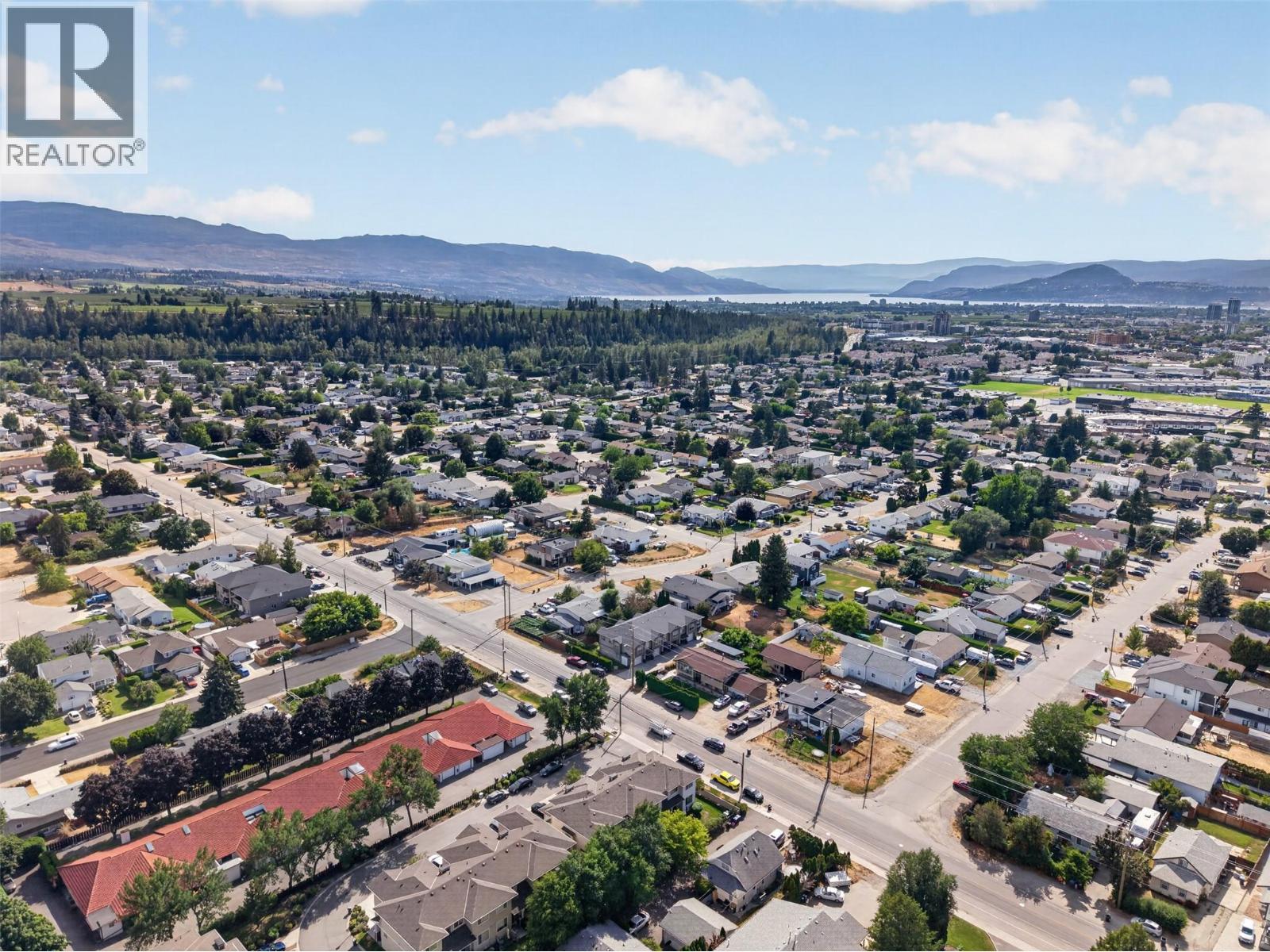 335 Gerstmar Road Unit# 3, Kelowna, BC - Outdoor With View