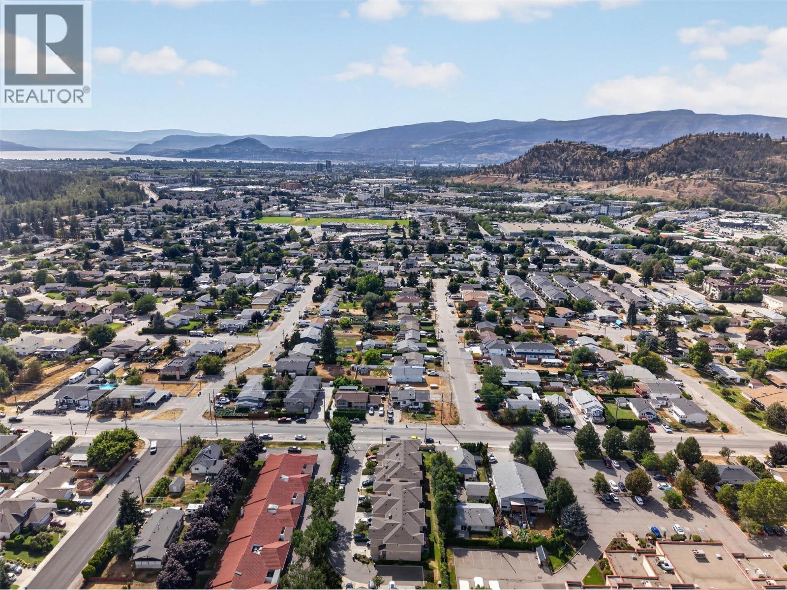 335 Gerstmar Road Unit# 3, Kelowna, BC - Outdoor With View