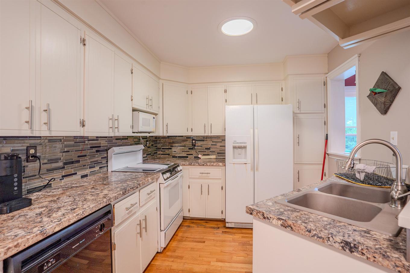 78 Lady Slipper Lane, Murray River, PE - Indoor Photo Showing Kitchen With Double Sink