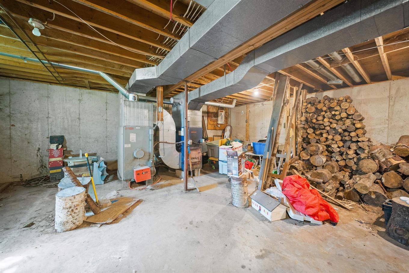 370 Diversion Road, Ellerslie-Bideford, PE - Indoor Photo Showing Basement