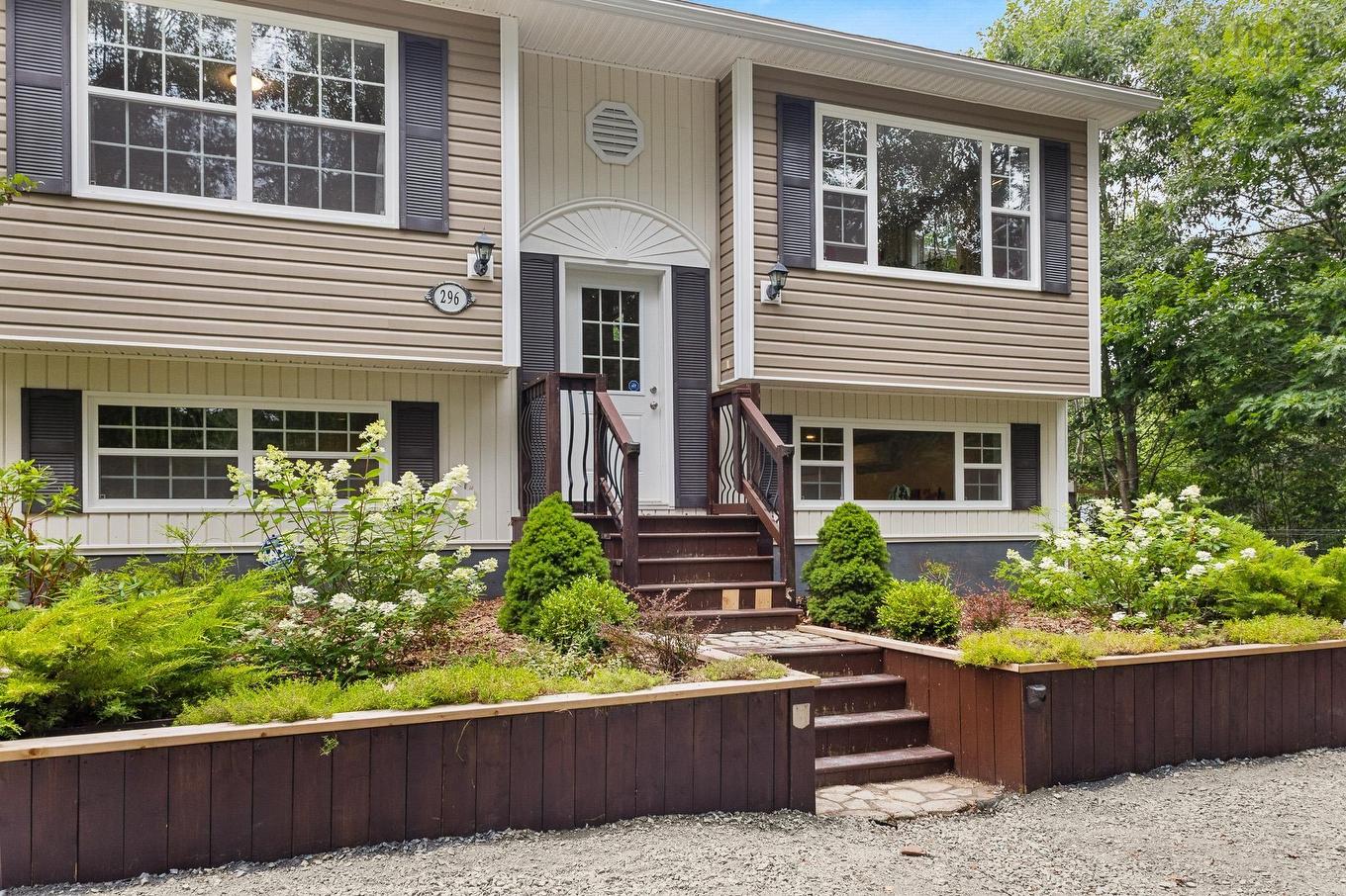 296 Exhibition Street, Kentville, NS