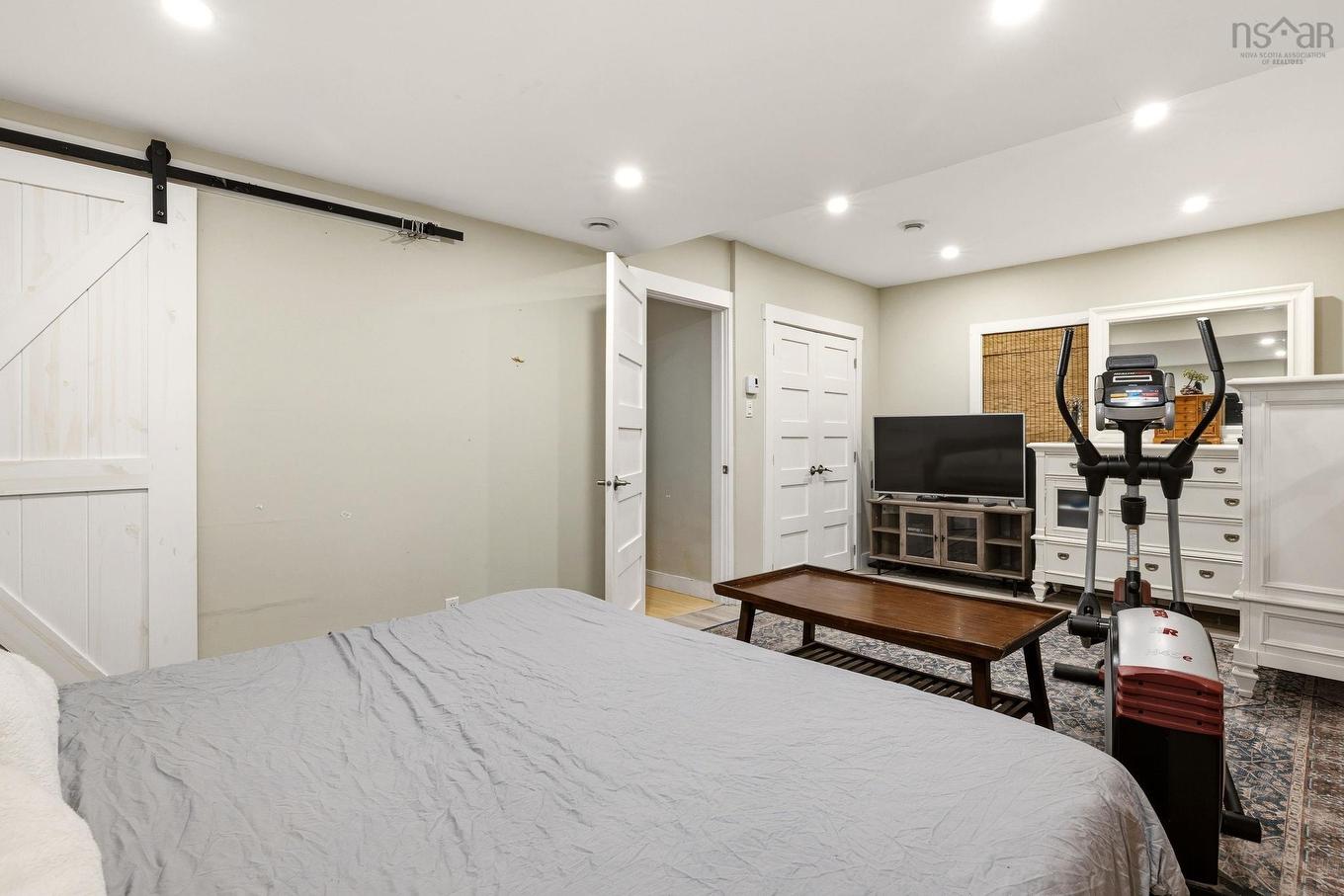 110 Sampson Drive, Lower Sackville, NS - Indoor Photo Showing Bedroom