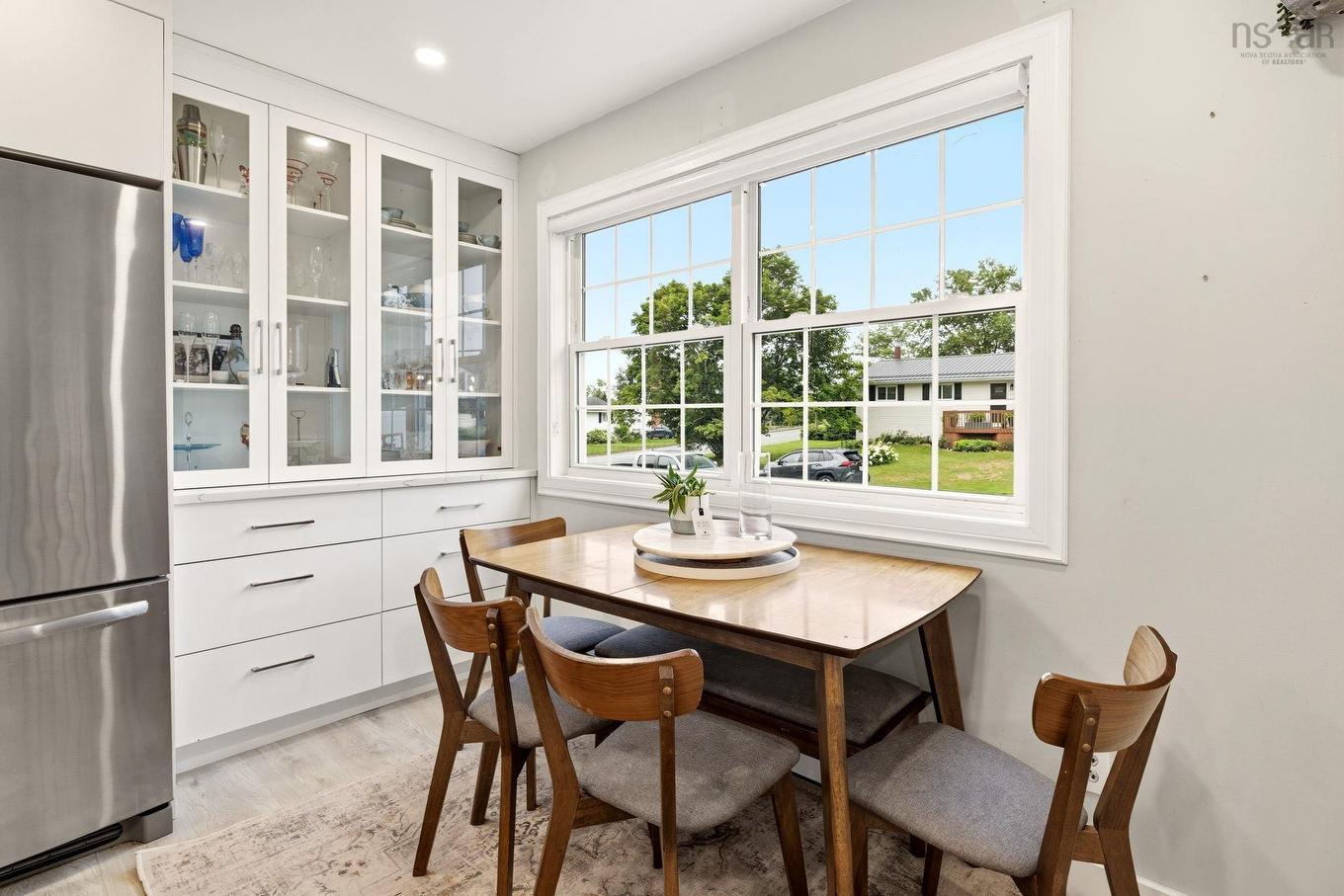 110 Sampson Drive, Lower Sackville, NS - Indoor Photo Showing Dining Room
