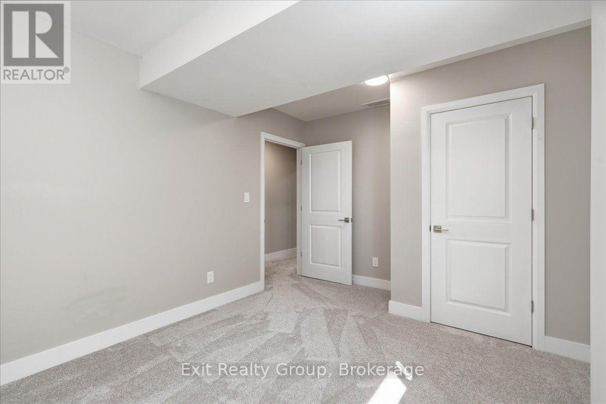32 Wims Way, Belleville (Thurlow Ward), ON - Indoor Photo Showing Other Room