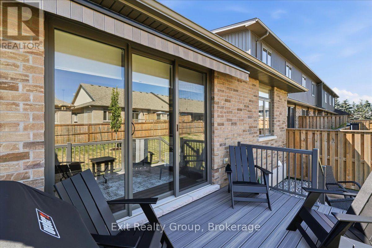 32 Wims Way, Belleville (Thurlow Ward), ON - Outdoor With Deck Patio Veranda With Exterior