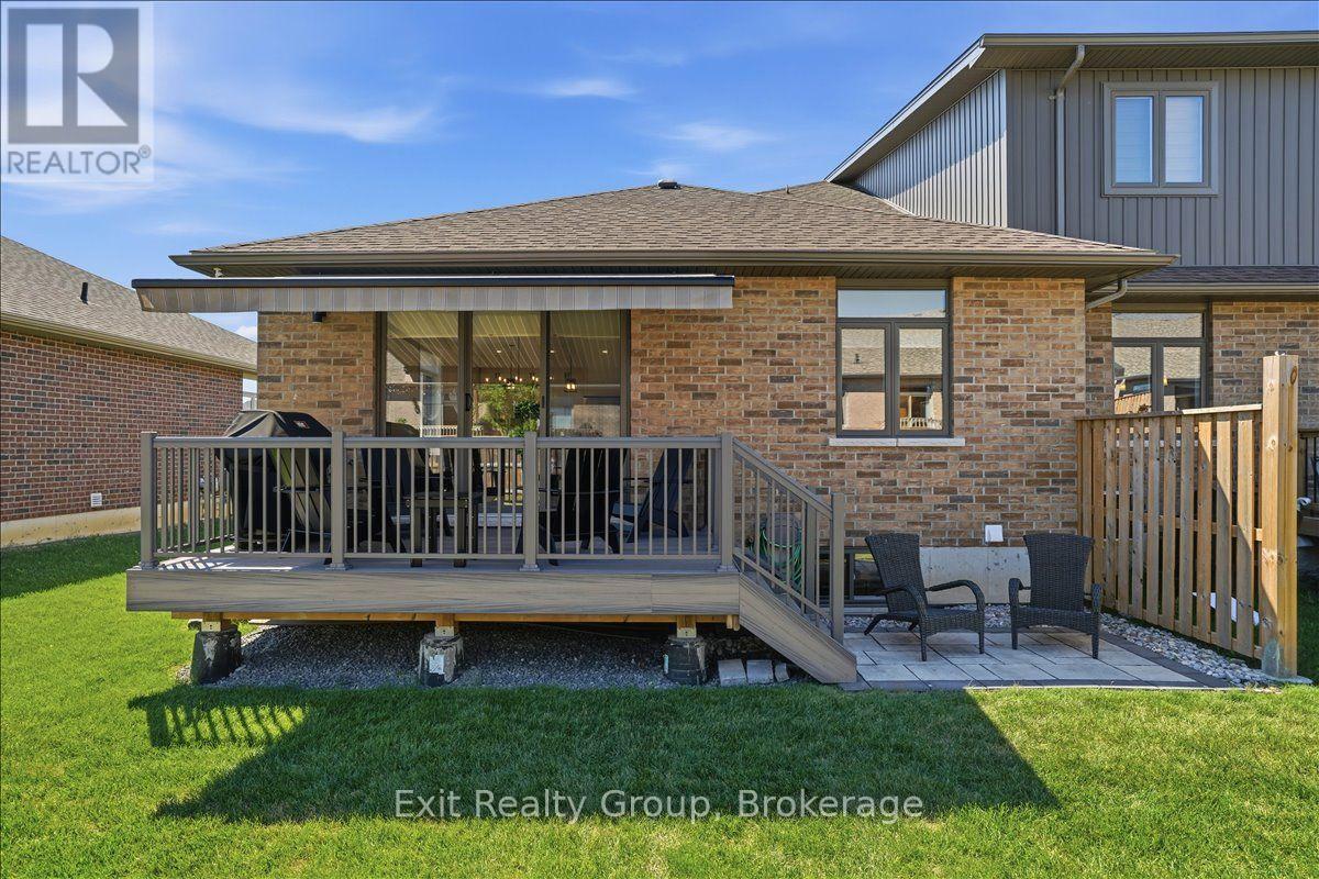 32 Wims Way, Belleville (Thurlow Ward), ON - Outdoor With Deck Patio Veranda With Exterior