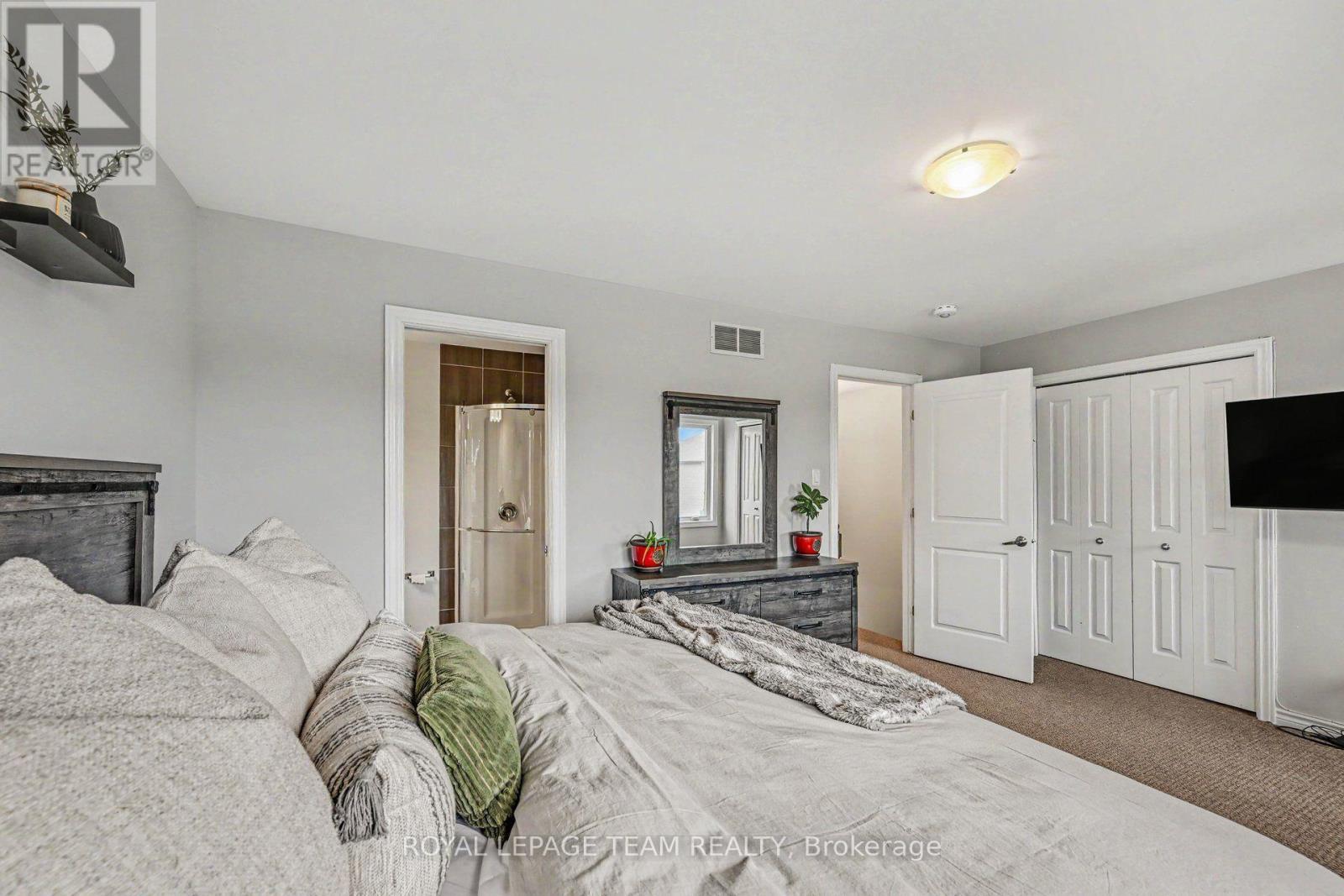 227 King Street, Carleton Place, ON - Indoor Photo Showing Bedroom
