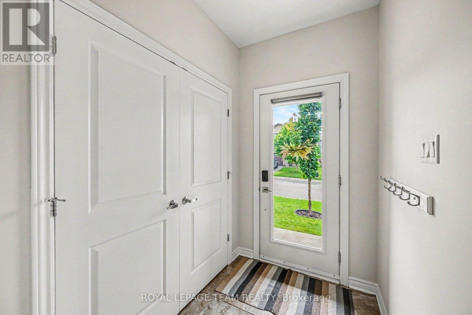 227 King Street, Carleton Place, ON - Indoor Photo Showing Other Room