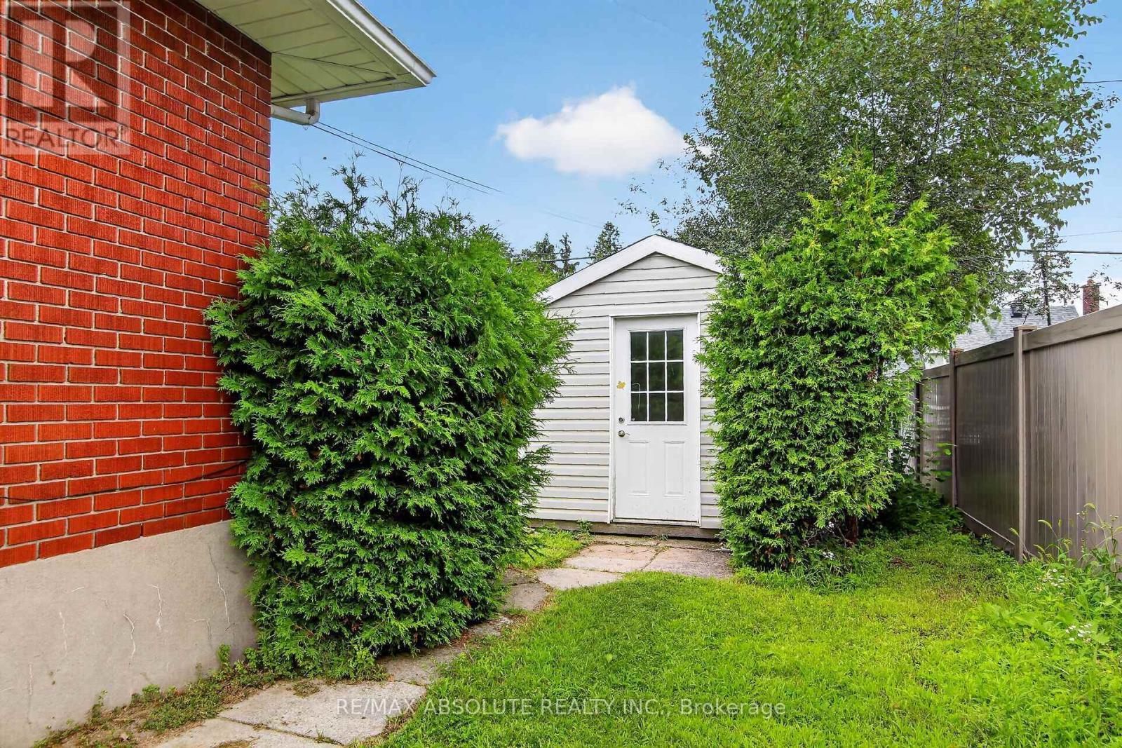 511 Penhill Avenue, Ottawa, ON - Outdoor With Exterior