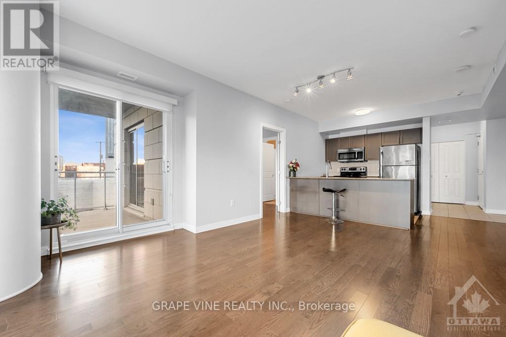 207 - 70 Landry Street, Ottawa, ON - Indoor Photo Showing Kitchen