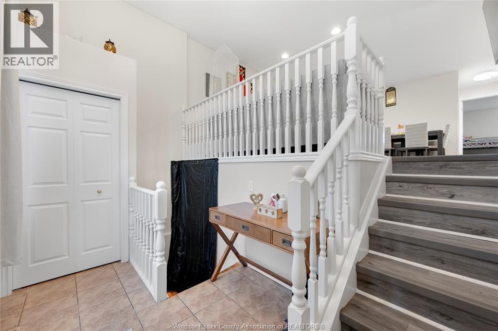 4574 Tumbleweed Crescent, Windsor, ON - Indoor Photo Showing Other Room