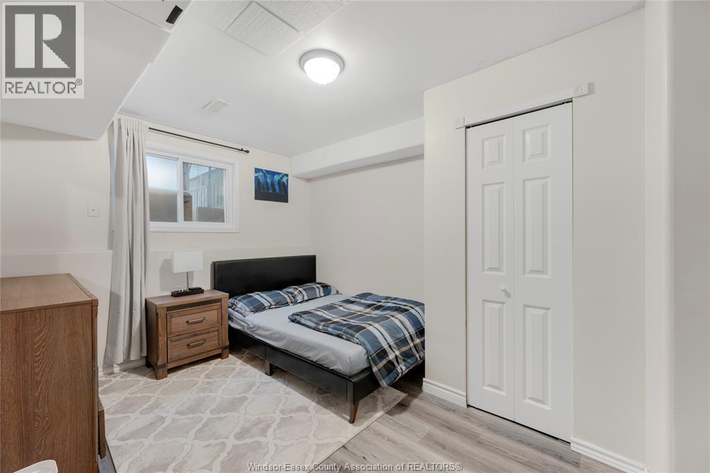 4574 Tumbleweed Crescent, Windsor, ON - Indoor Photo Showing Bedroom