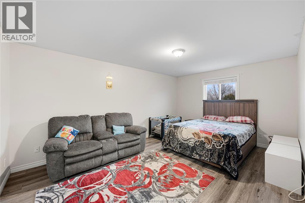 4574 Tumbleweed Crescent, Windsor, ON - Indoor Photo Showing Bedroom