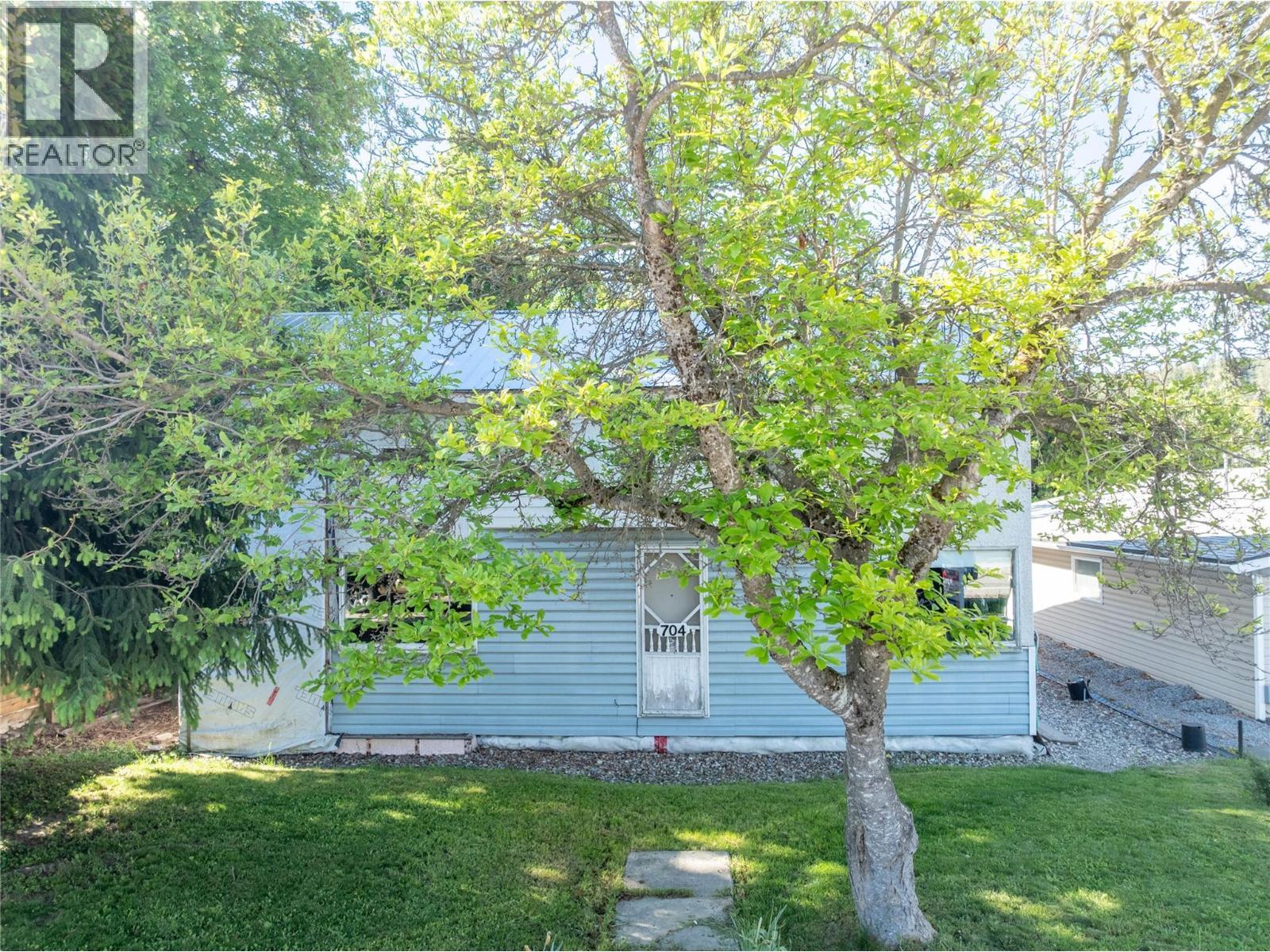 704 Knight Avenue, Enderby, BC