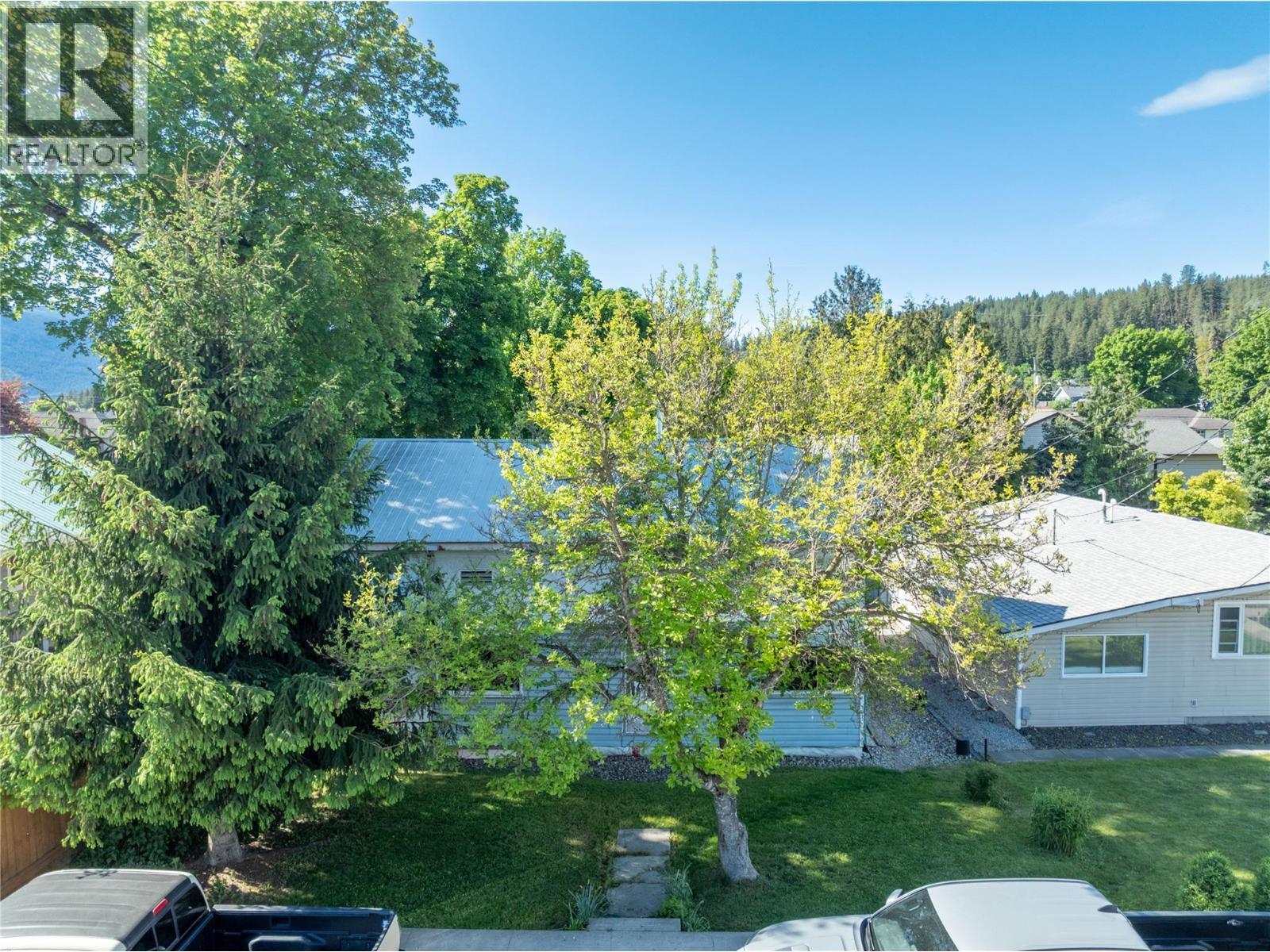 704 Knight Avenue, Enderby, BC