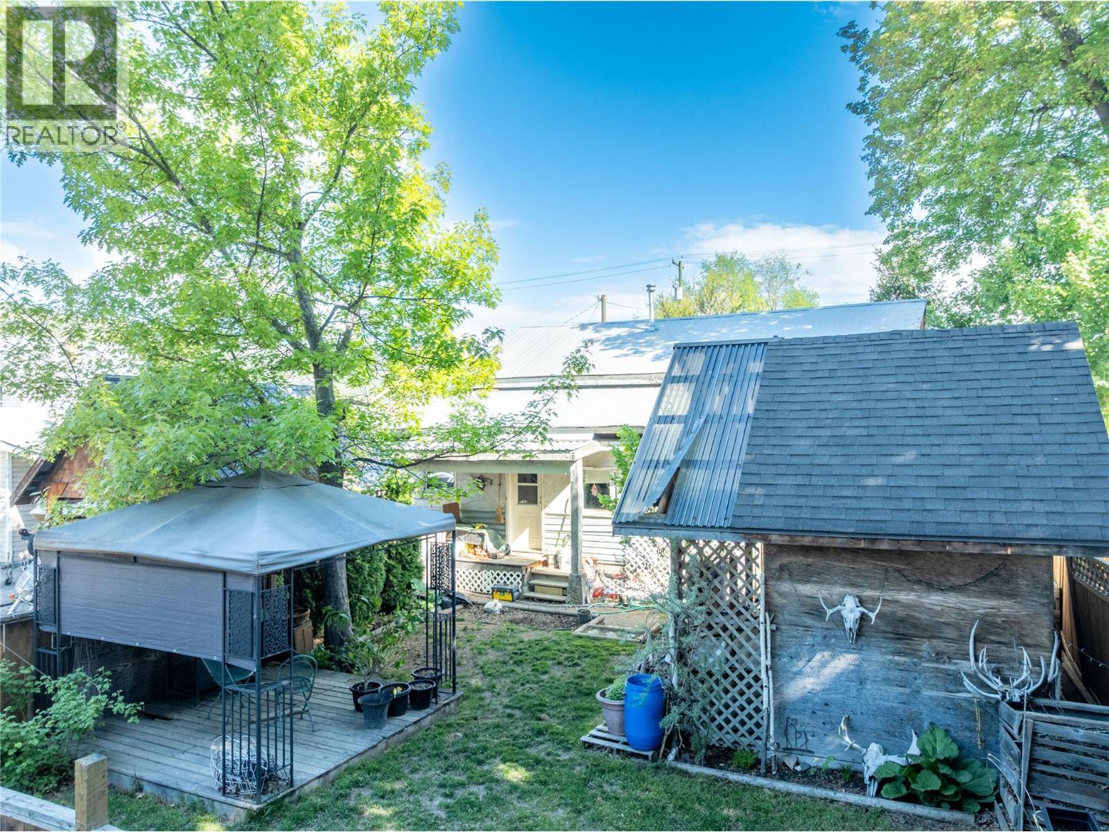 704 Knight Avenue, Enderby, BC