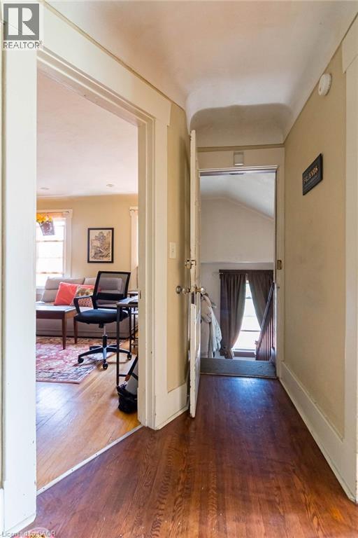 121 Eastbourne Avenue, Hamilton, ON - Indoor Photo Showing Other Room