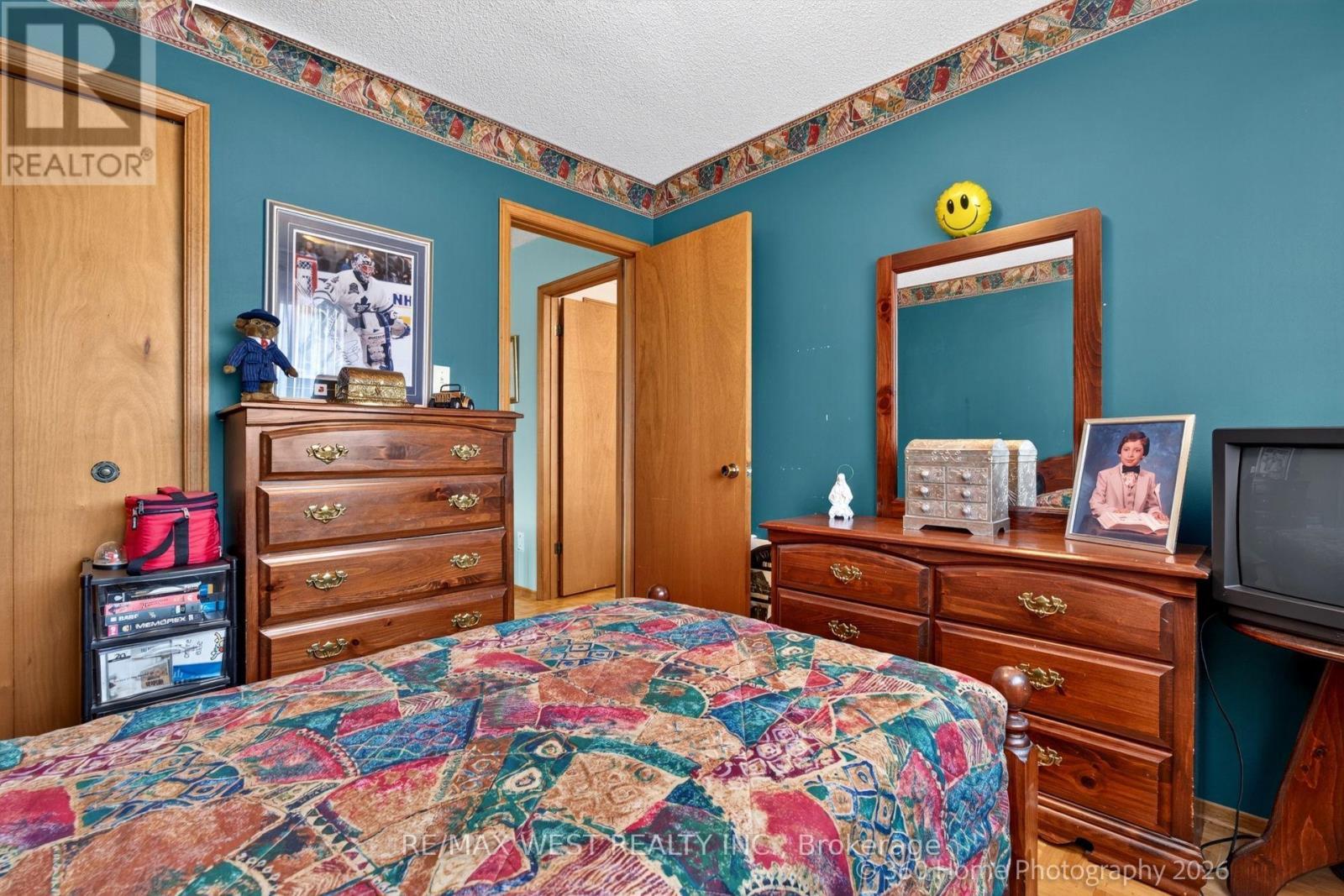 4157 Ottewell Crescent, Mississauga, ON - Indoor Photo Showing Bedroom