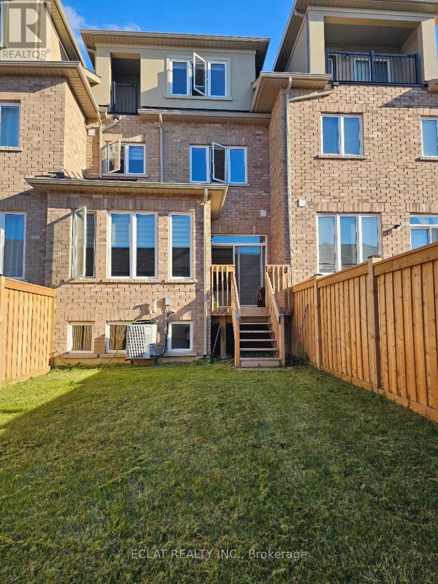 1071 Garner Road E, Hamilton, ON - Outdoor