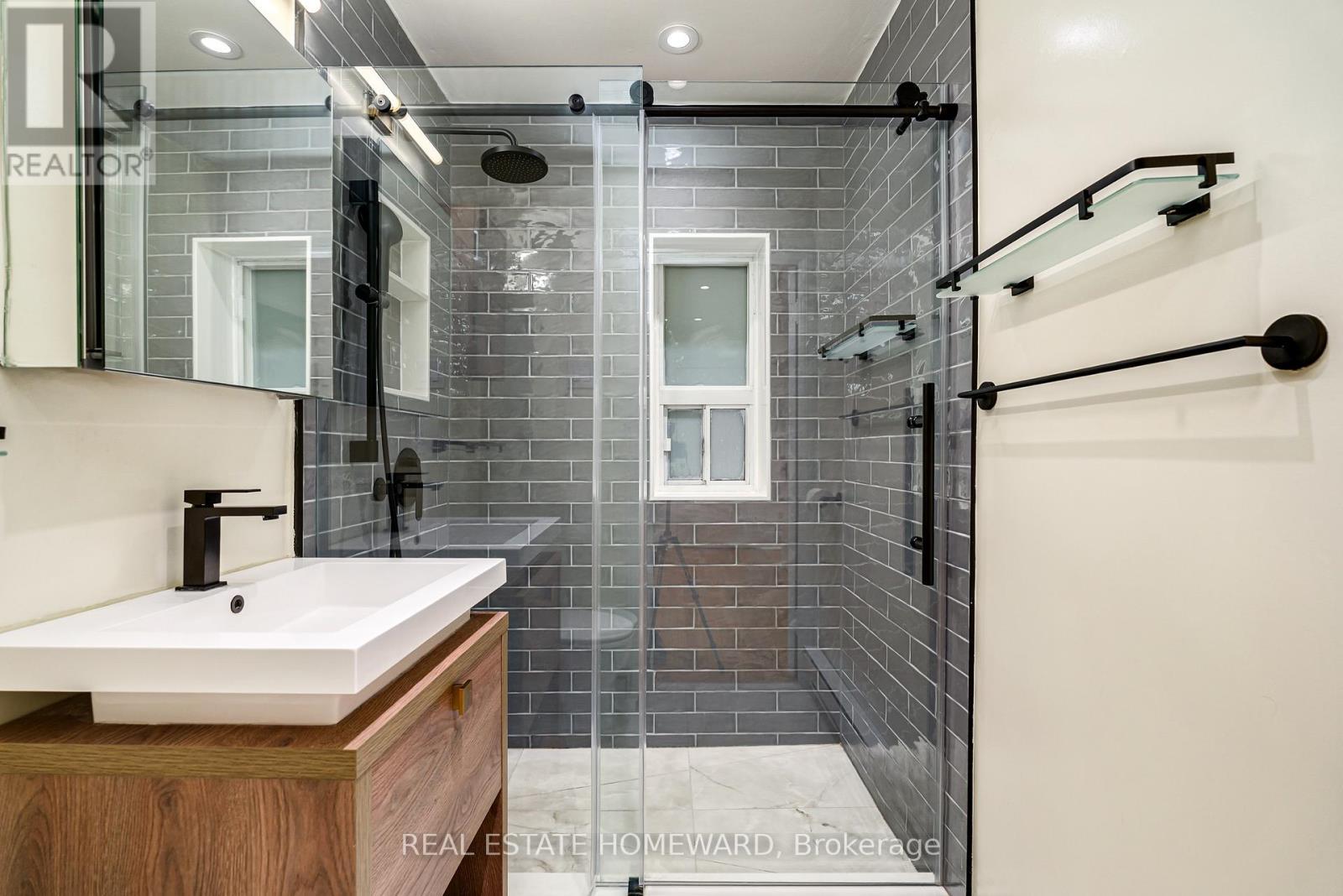 206 - 100 Oriole Parkway, Toronto, ON - Indoor Photo Showing Bathroom