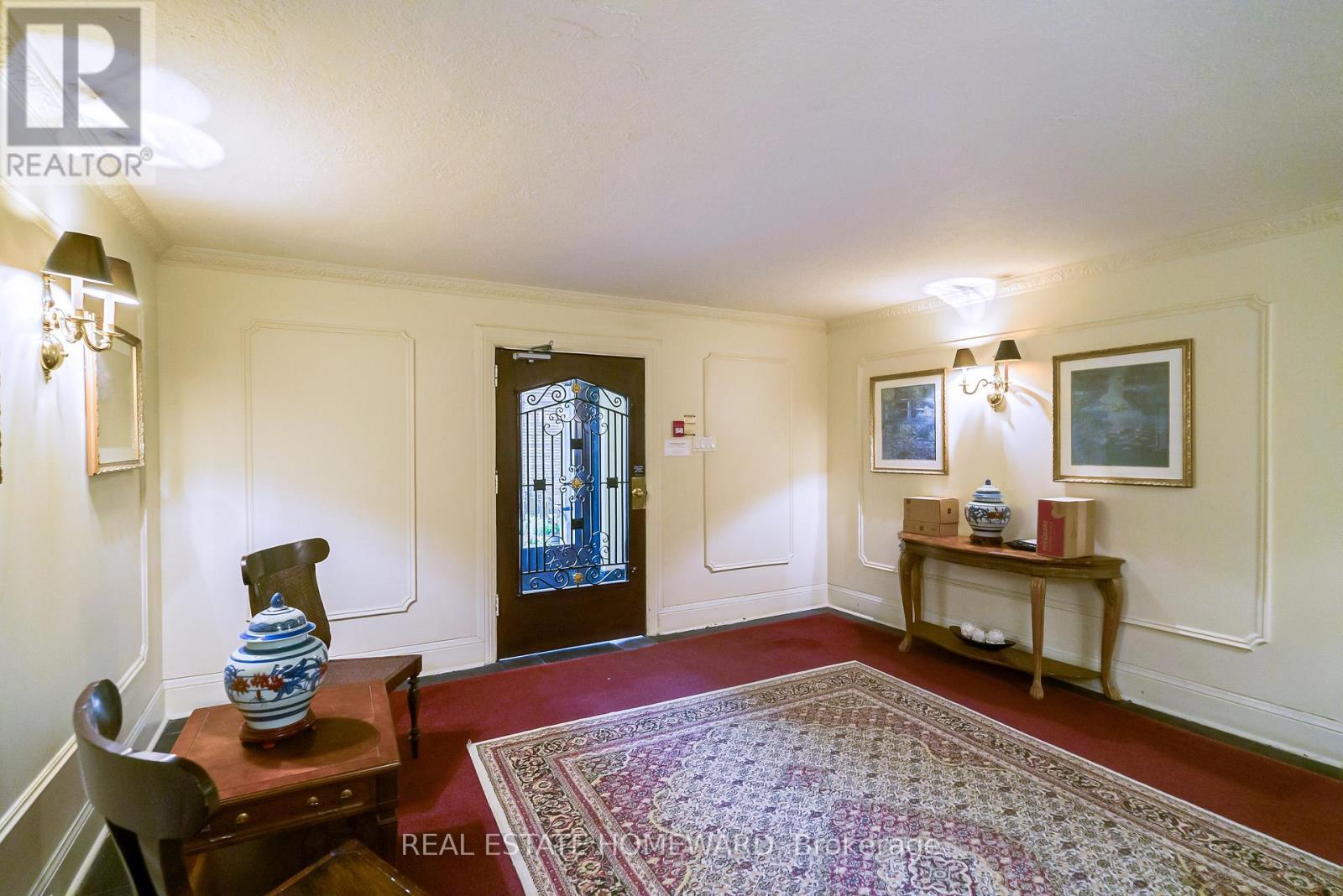 206 - 100 Oriole Parkway, Toronto, ON - Indoor Photo Showing Other Room