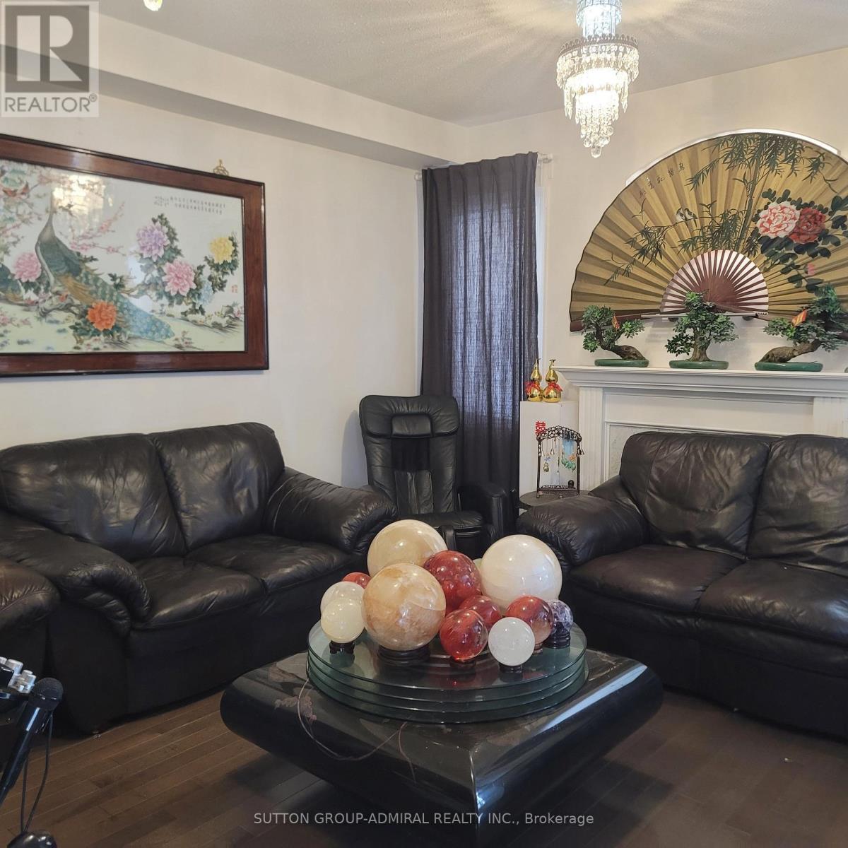 78 Pieta Place, Vaughan, ON - Indoor Photo Showing Living Room