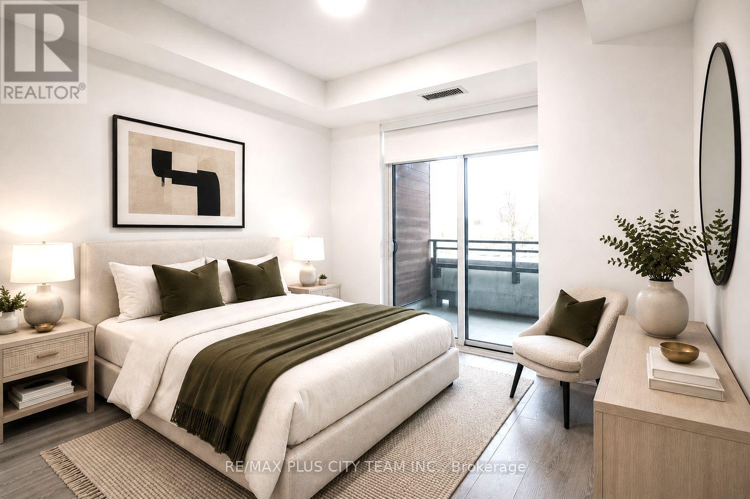 303 - 1285 Queen Street E, Toronto, ON - Indoor Photo Showing Bedroom