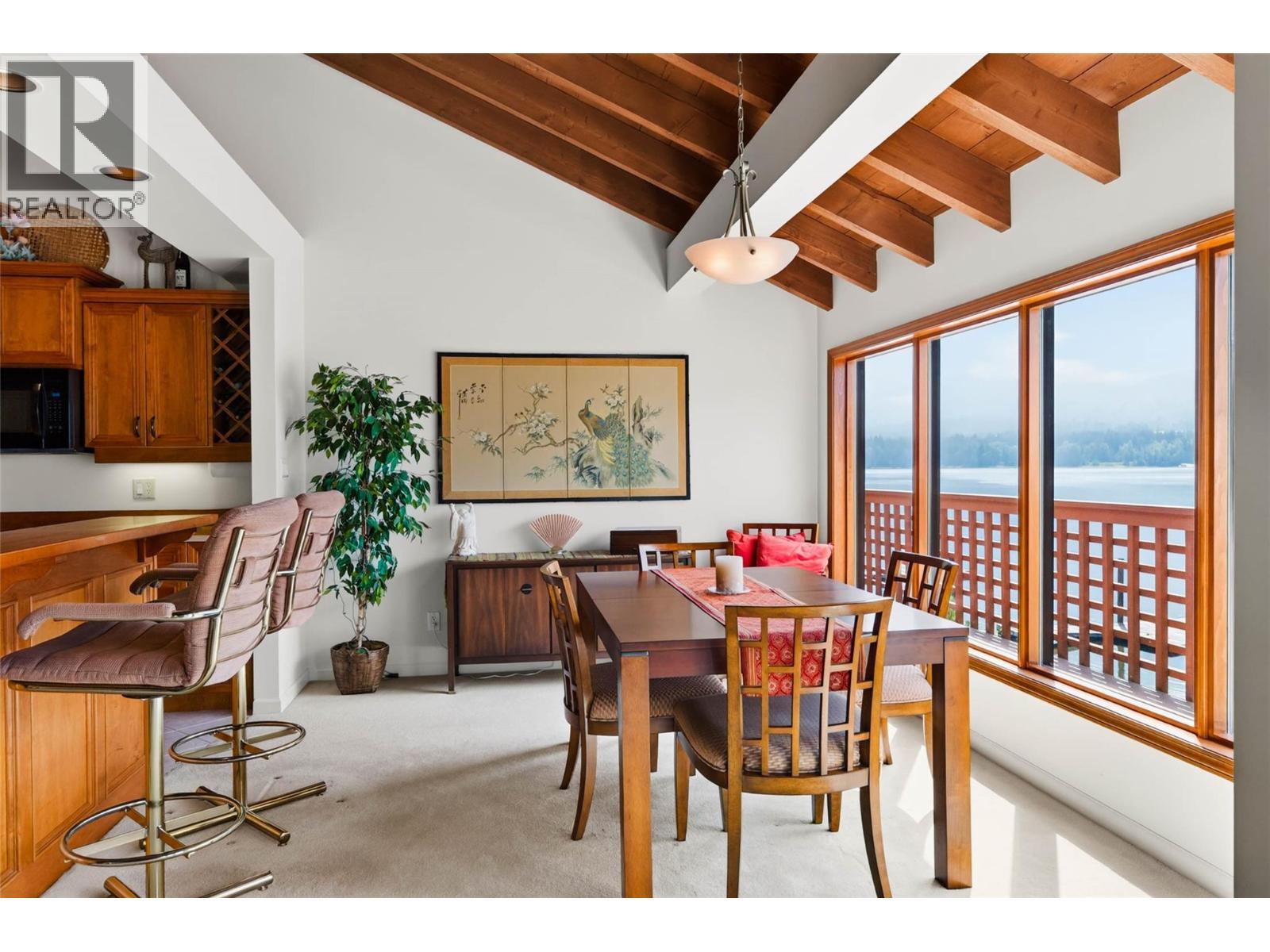 6714 3A Highway, Nelson, BC - Indoor Photo Showing Dining Room