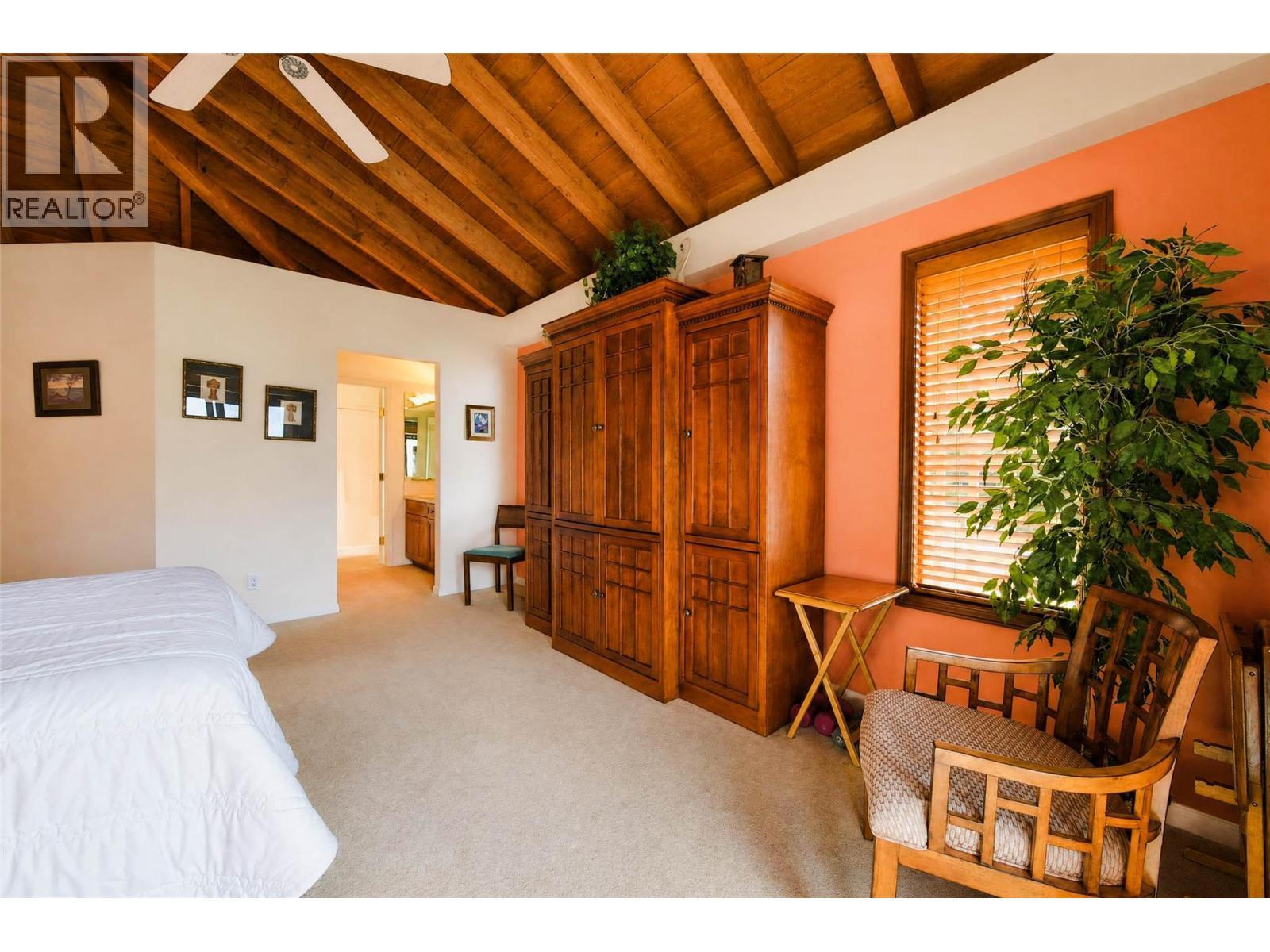6714 3A Highway, Nelson, BC - Indoor Photo Showing Bedroom