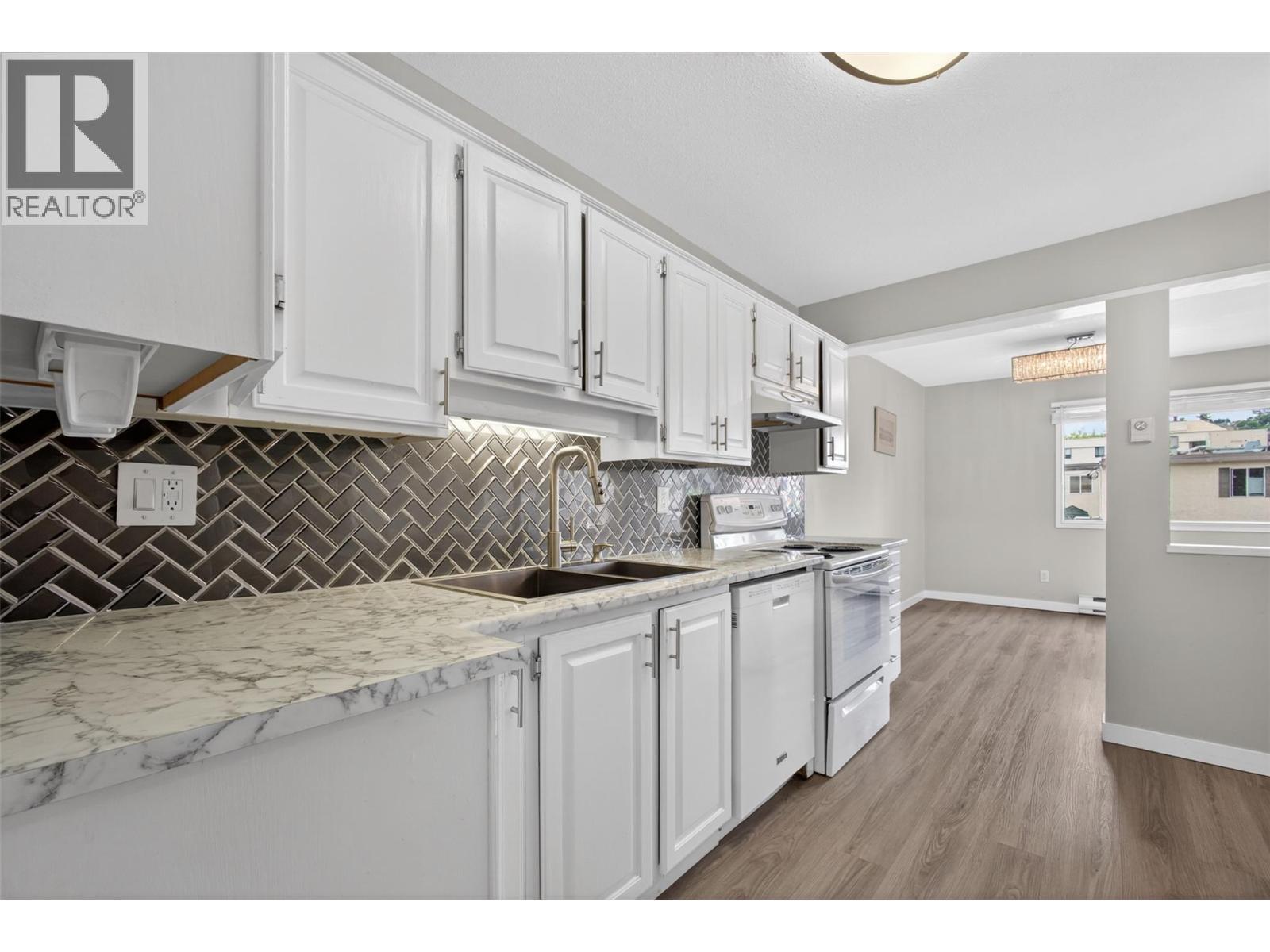 1610 Gordon Drive Unit# 101 Lot# 1, Kelowna, BC - Indoor Photo Showing Kitchen